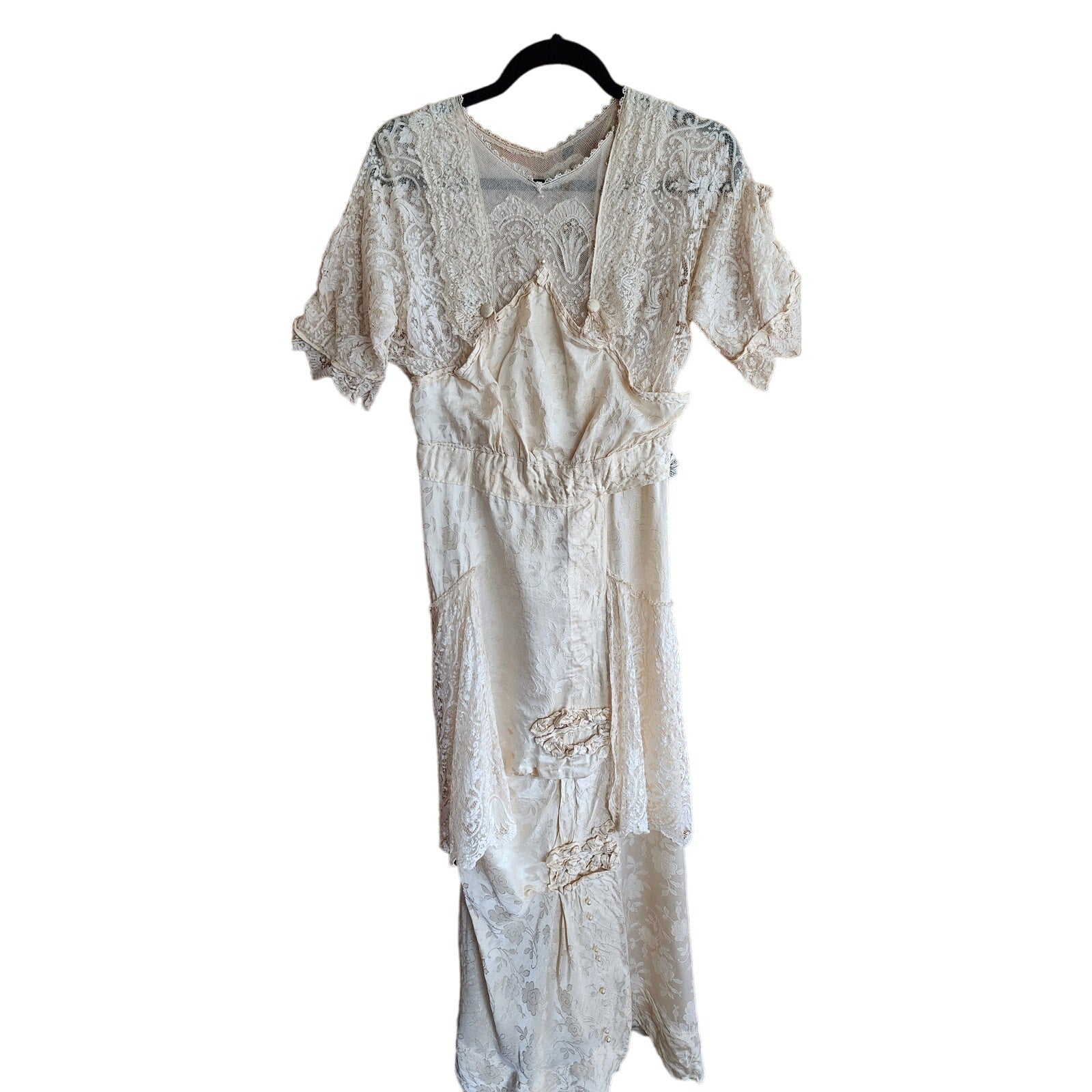cream victorian dress Puffy Cream Taffeta Victorian Steampunk Wedding Dress... From Readygogo, $158.8