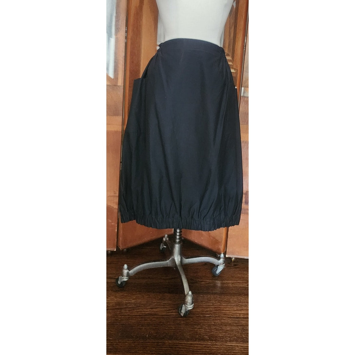 Vintage VUOKKO Finland Skirt Black Cotton Bubble Silhouette Elastic Hem Large Pockets