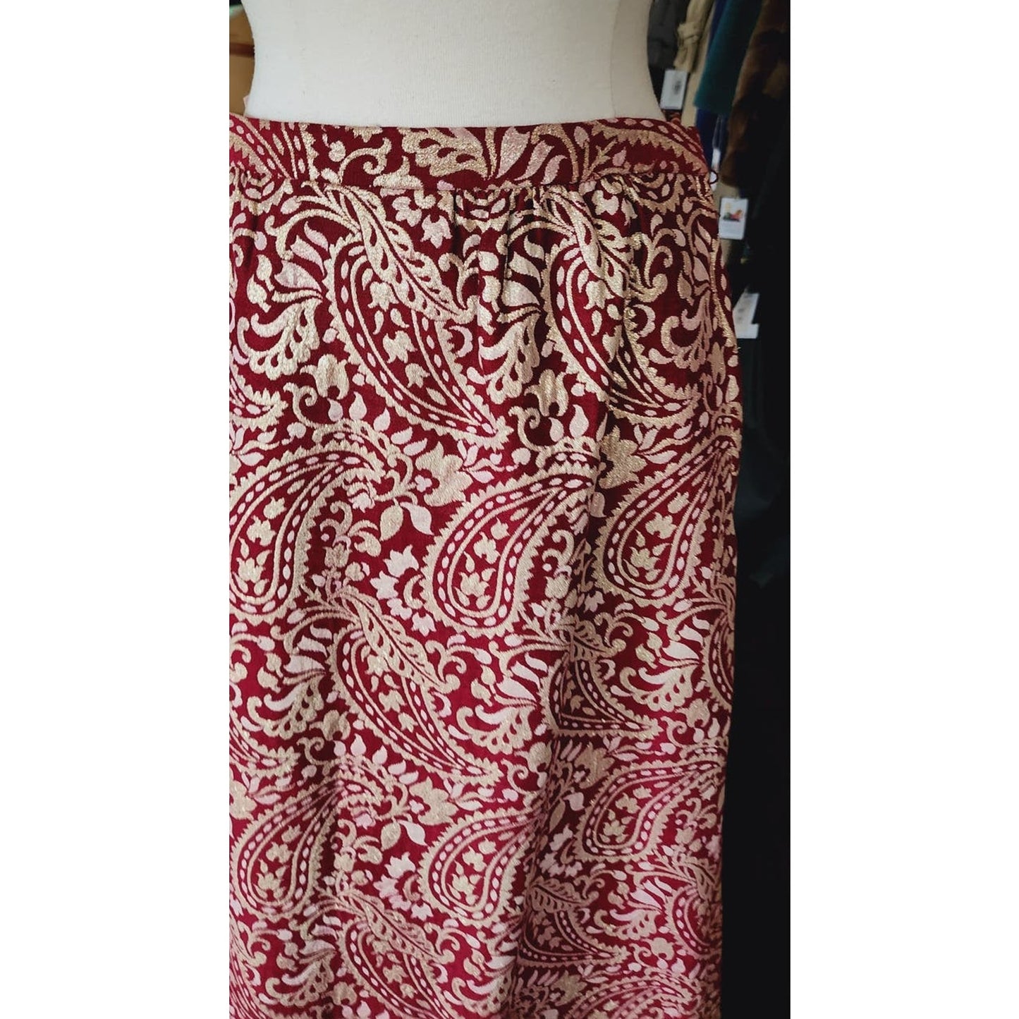 Vintage 60s Nelly de Grab New York Metallic Brocade Skirt Red Gold 28" Waist