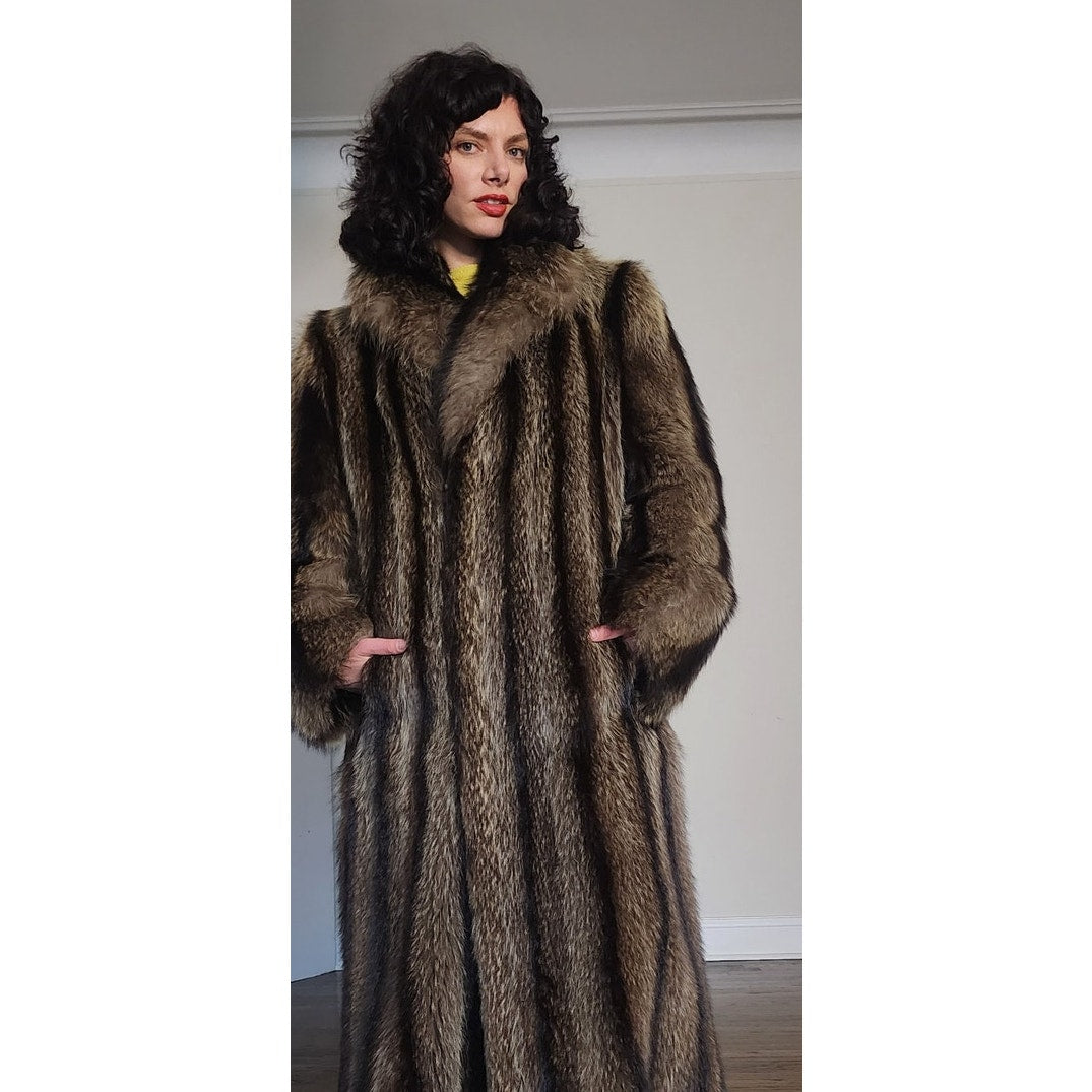 Vintage 1970s Fur Coat Silver Tipped Raccoon Womens Large / Mens Medium