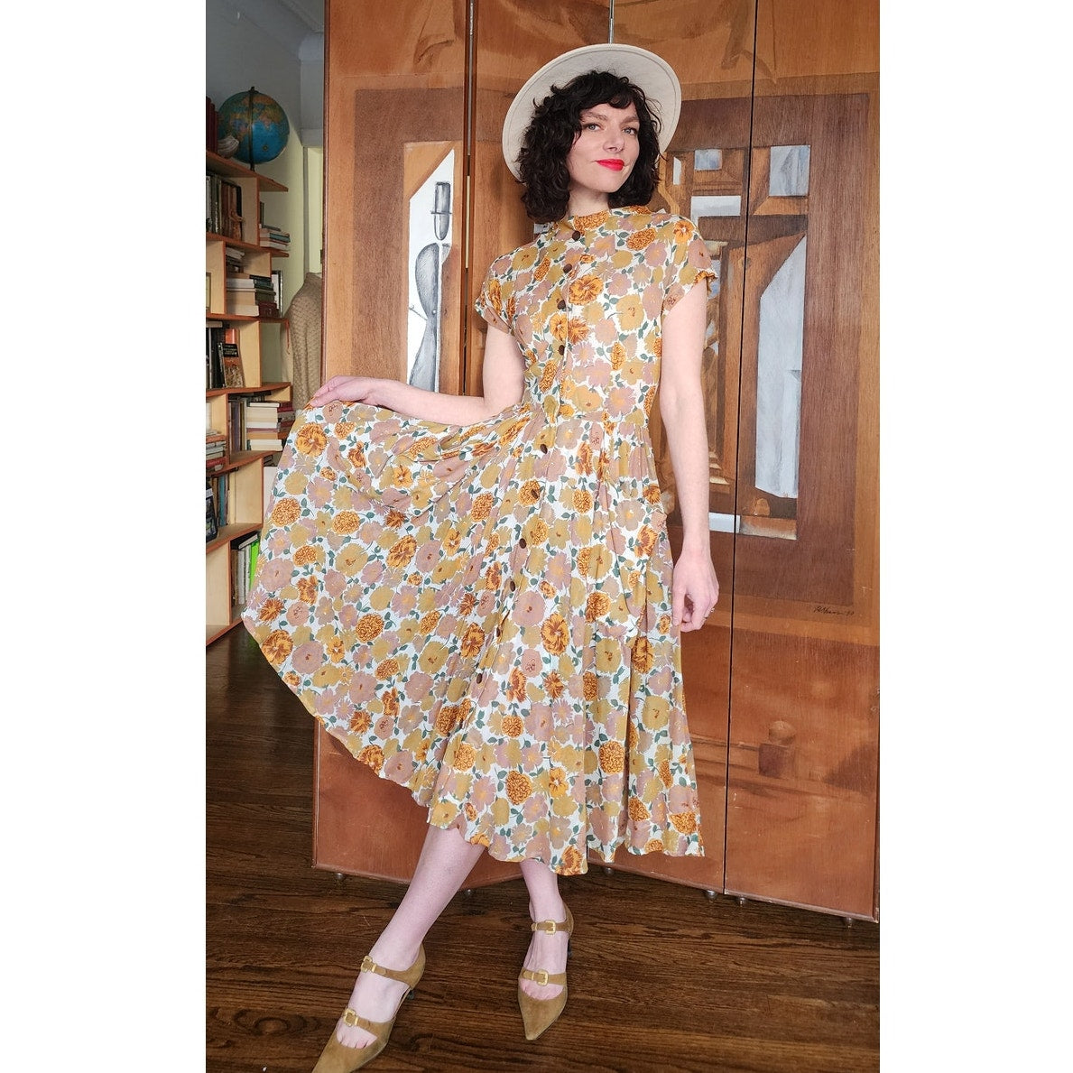 Vintage 40s Floral Print Short Sleeve Button Front Cotton Midi Day Dress w/Pockets Circle Skirt