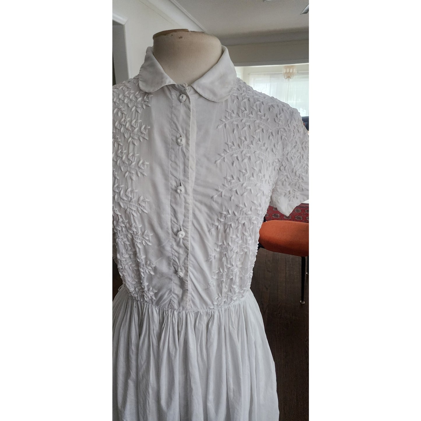 Vintage 50s Shirtdress White Embroidered Cotton Short Sleeve