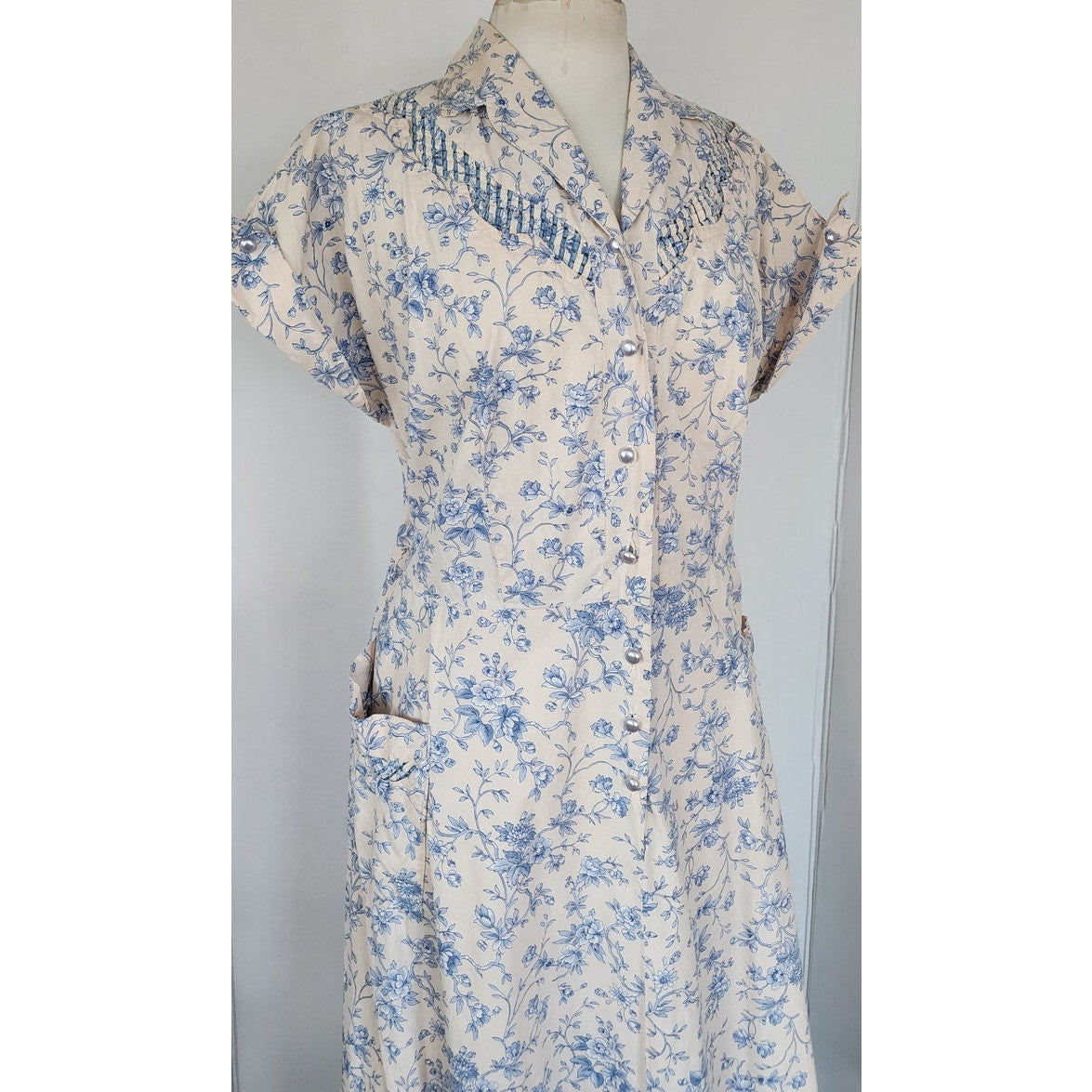 Vintage  40s Shirtdress Floral Cotton Print Pink Blue / L