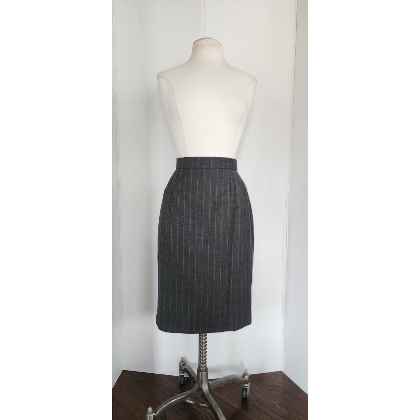 Vintage 90s Louis Feraud Pinstriped Skirt Gray Wool / M