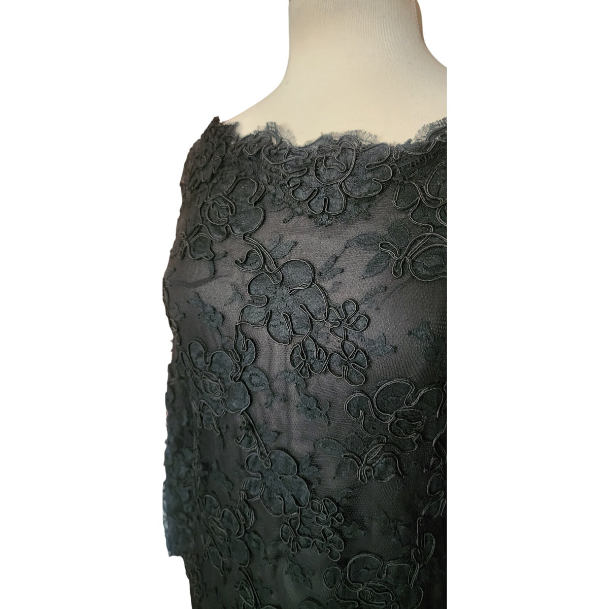 Vintage 1990s Calvin Klein Dress Black Lace Scalloped Boat Neck Long Sleeve Sz 8