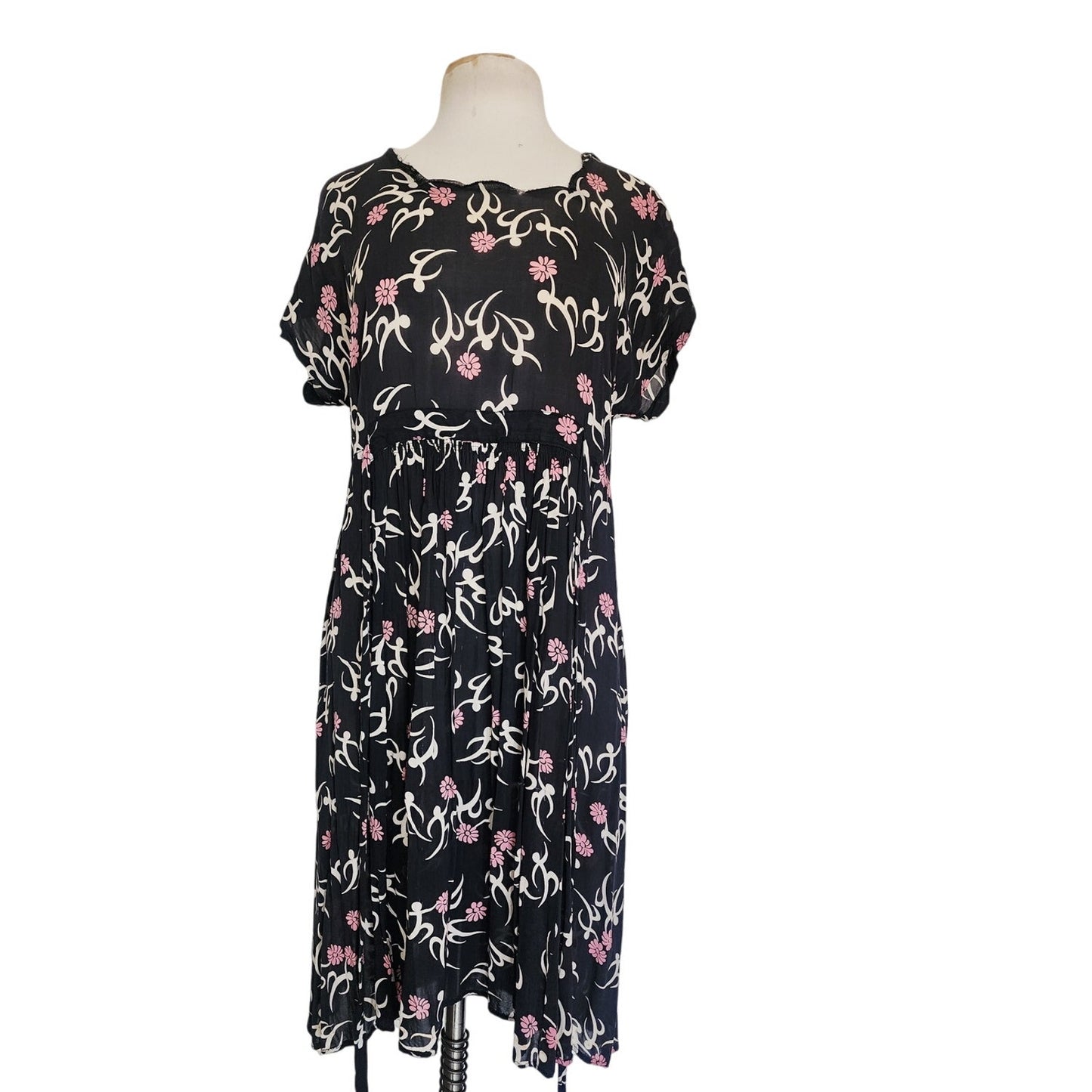 Vintage 30s Rayon Print Maternity Dress Adjustable Tie Sash Dark Floral Print