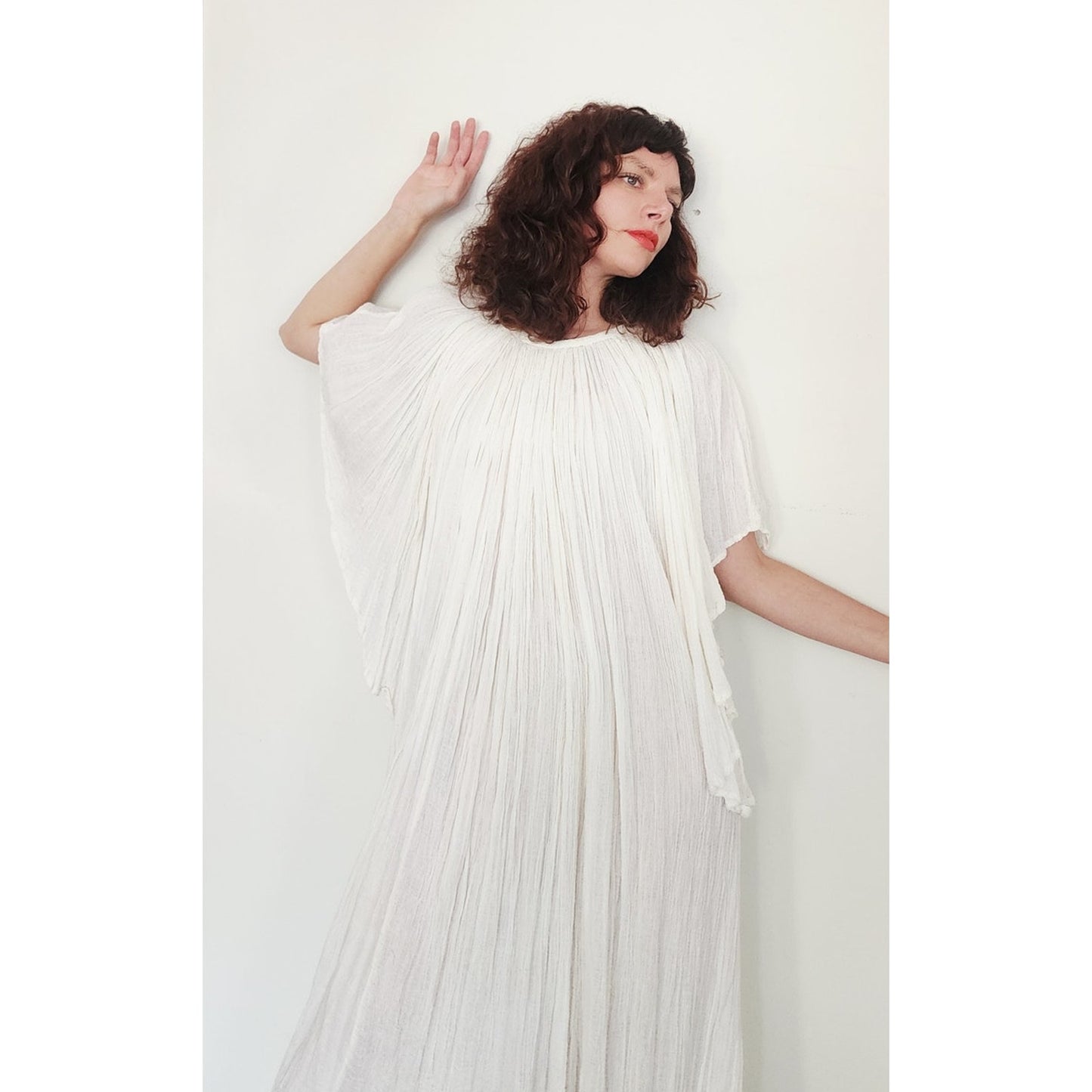 Vintage 1970s Amerikan Climax Caftan Dress White Cream Cotton Angel Sleees Gauzy