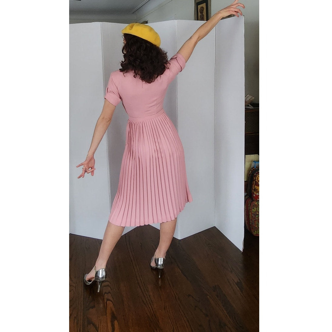 Vintage 40s Pink Dress Pleated Wool Belted w/Rhinestone Pin / S