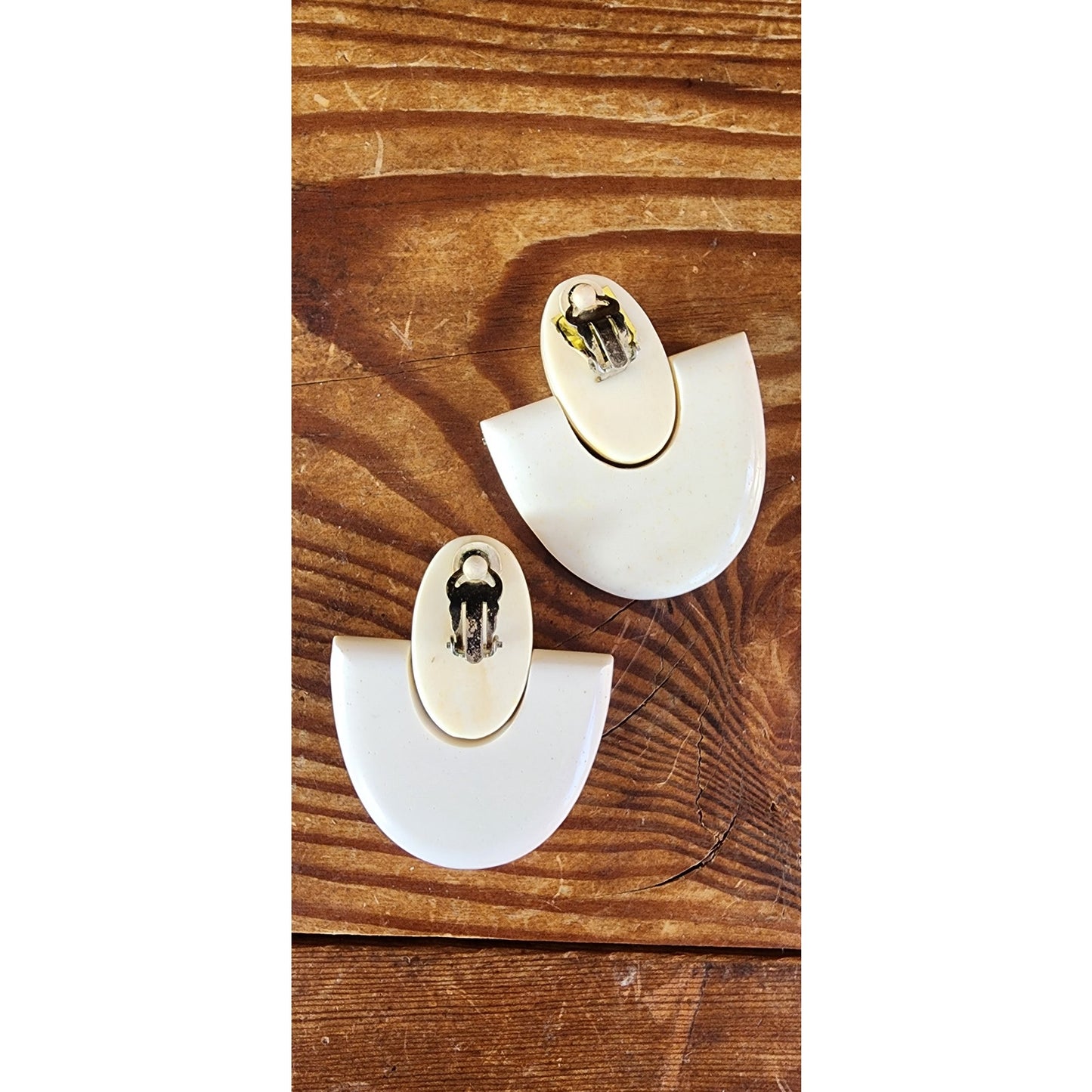 80s Bone Earrings Cream Oversized Geometric Clips