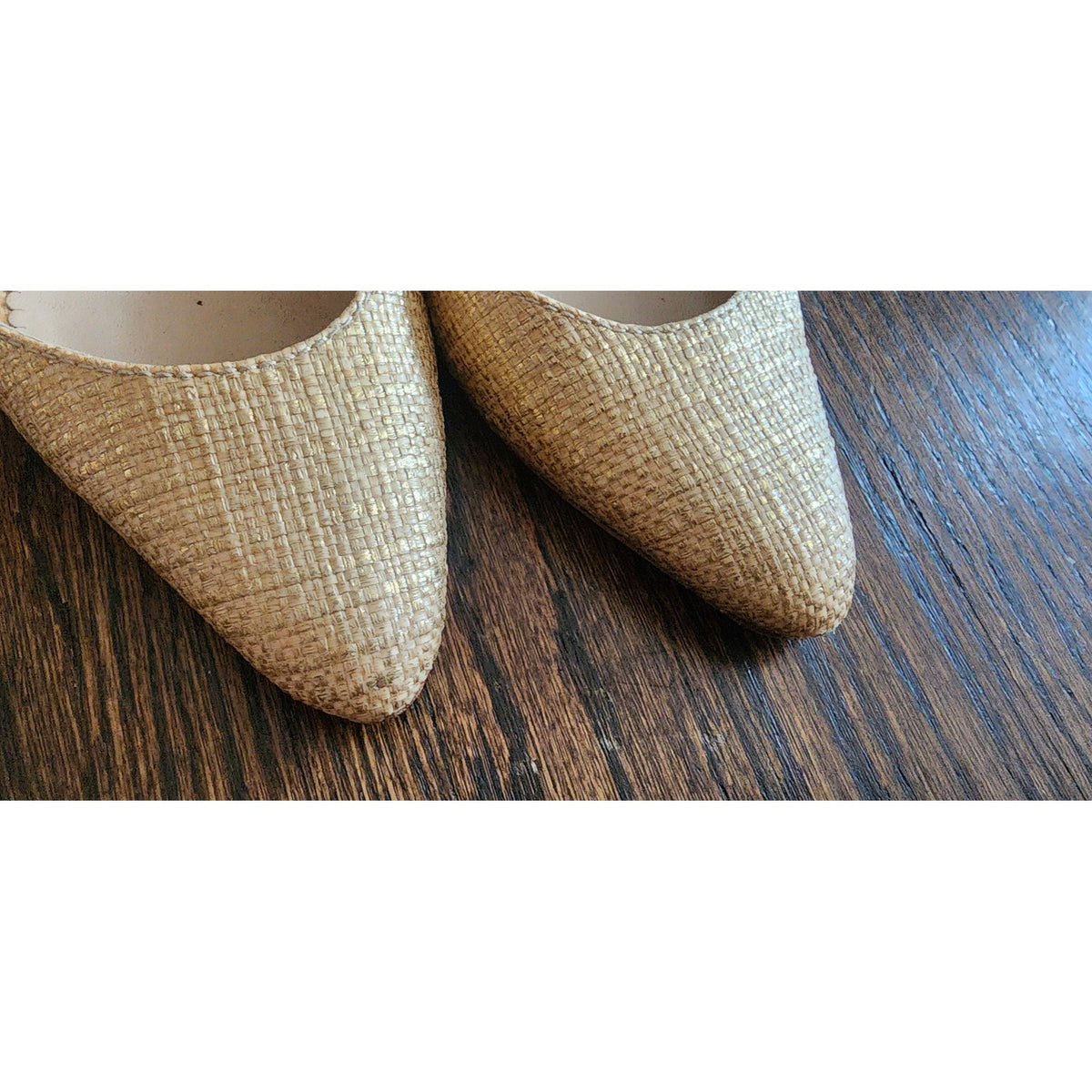 Vintage 1990s Oscar de la Renta Slingback Pumps 38 Beige Cream Gold Weave Texture Kitten Heels Shoes