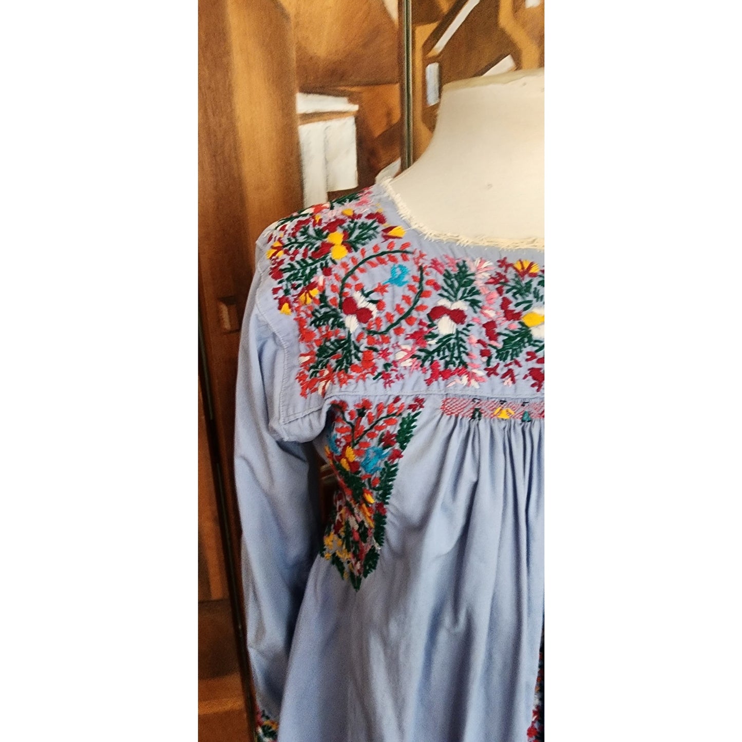 Vintage 1970s Oaxaca Mexico Shirt Peasant Blouse  Embroidered Folk Art