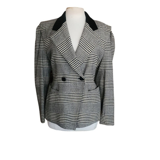 Vintage 1980s ESCADA Blazer Black Gray Plaid Tailored Jacket Double Breasted Velvet Collar