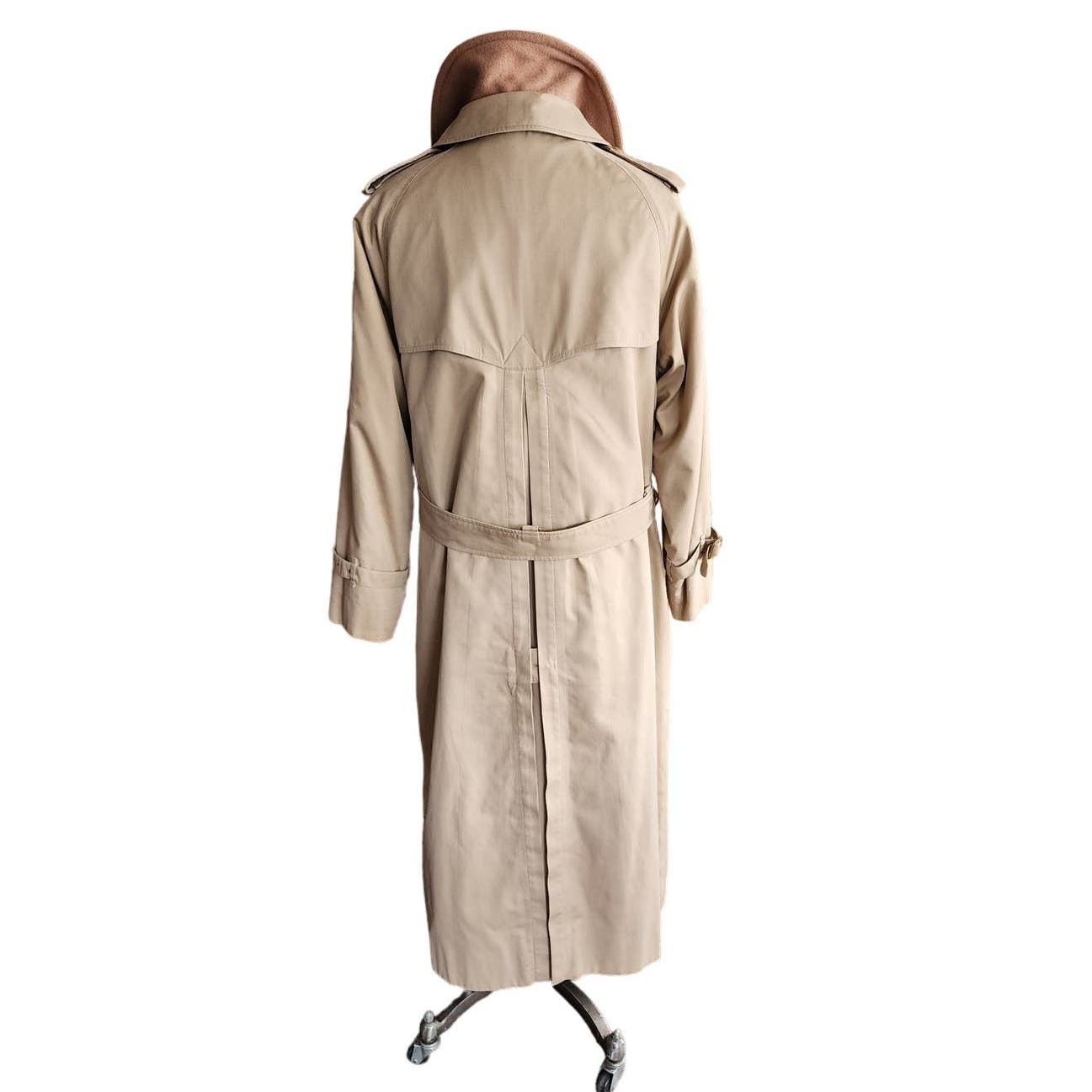 Vintage Burberrys Iconic Mens Trench Coat Beige, Wool Liner Size 42