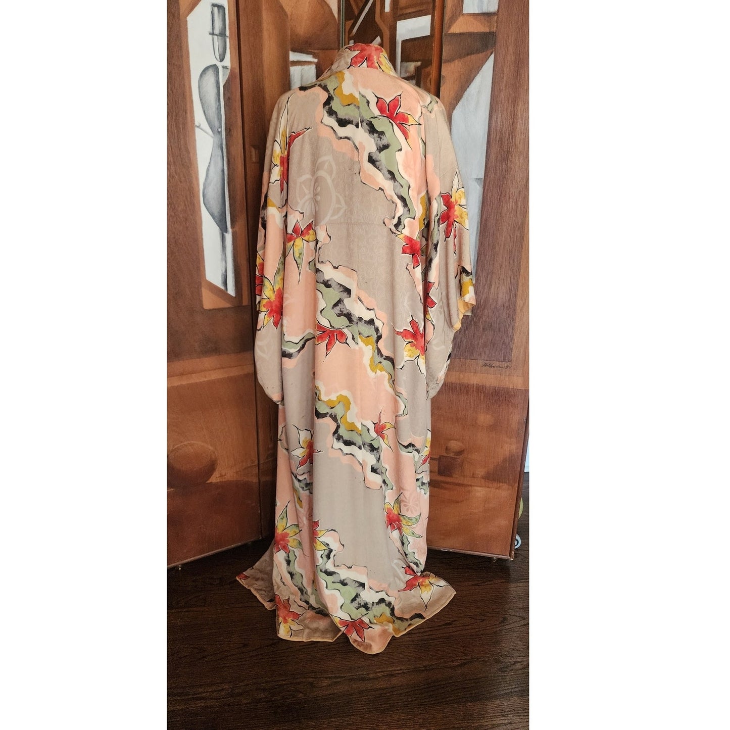 Vintage 1960s Traditional Japanese Silk Kimono Robe Floral Jacquard