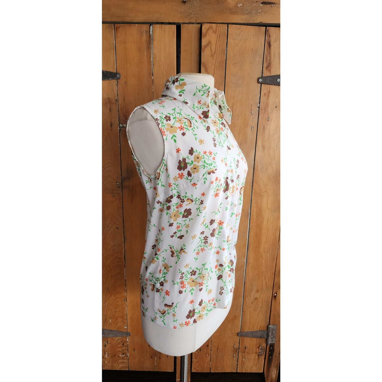 Vintage 70s White Floral & Bird Print Top Sleeveless Shirt / M