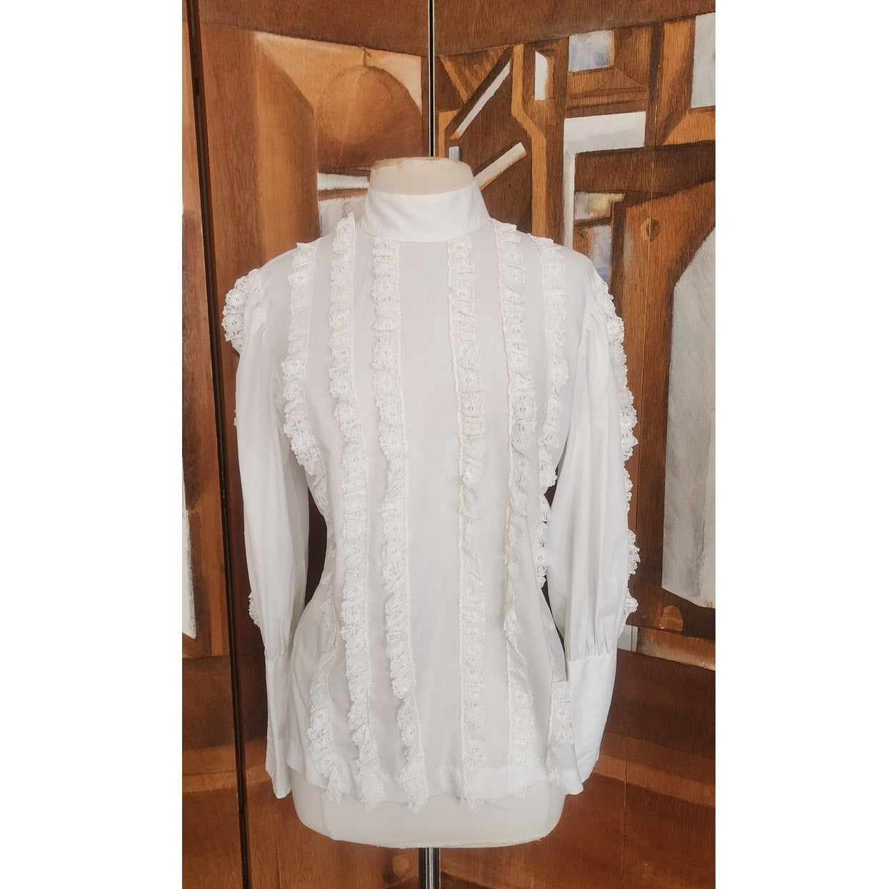 Vintage 70s White Lace Ruffled Front Shirt Long Sleeved Poet's Blouse / M
