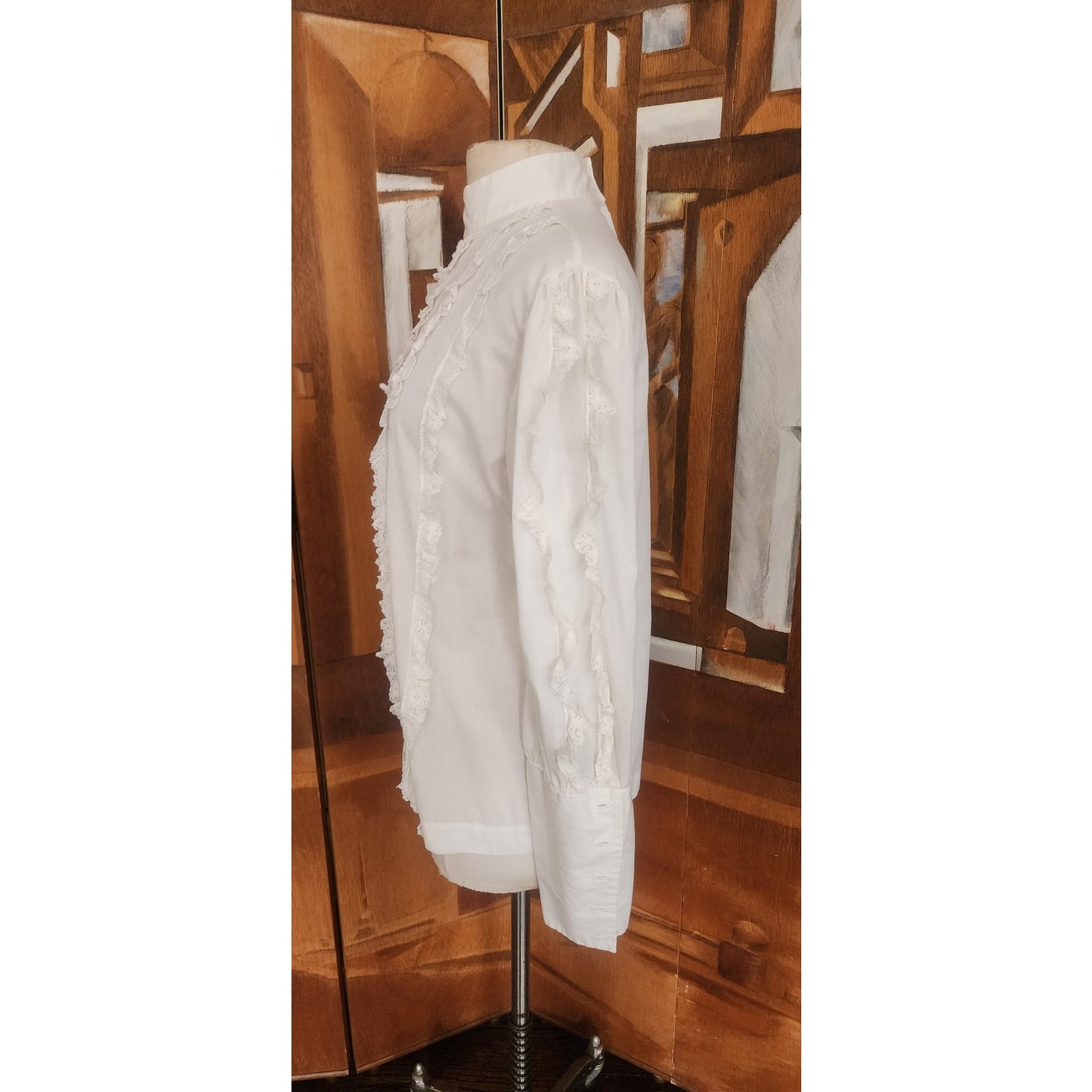 Vintage 70s White Lace Ruffled Front Shirt Long Sleeved Poet's Blouse / M