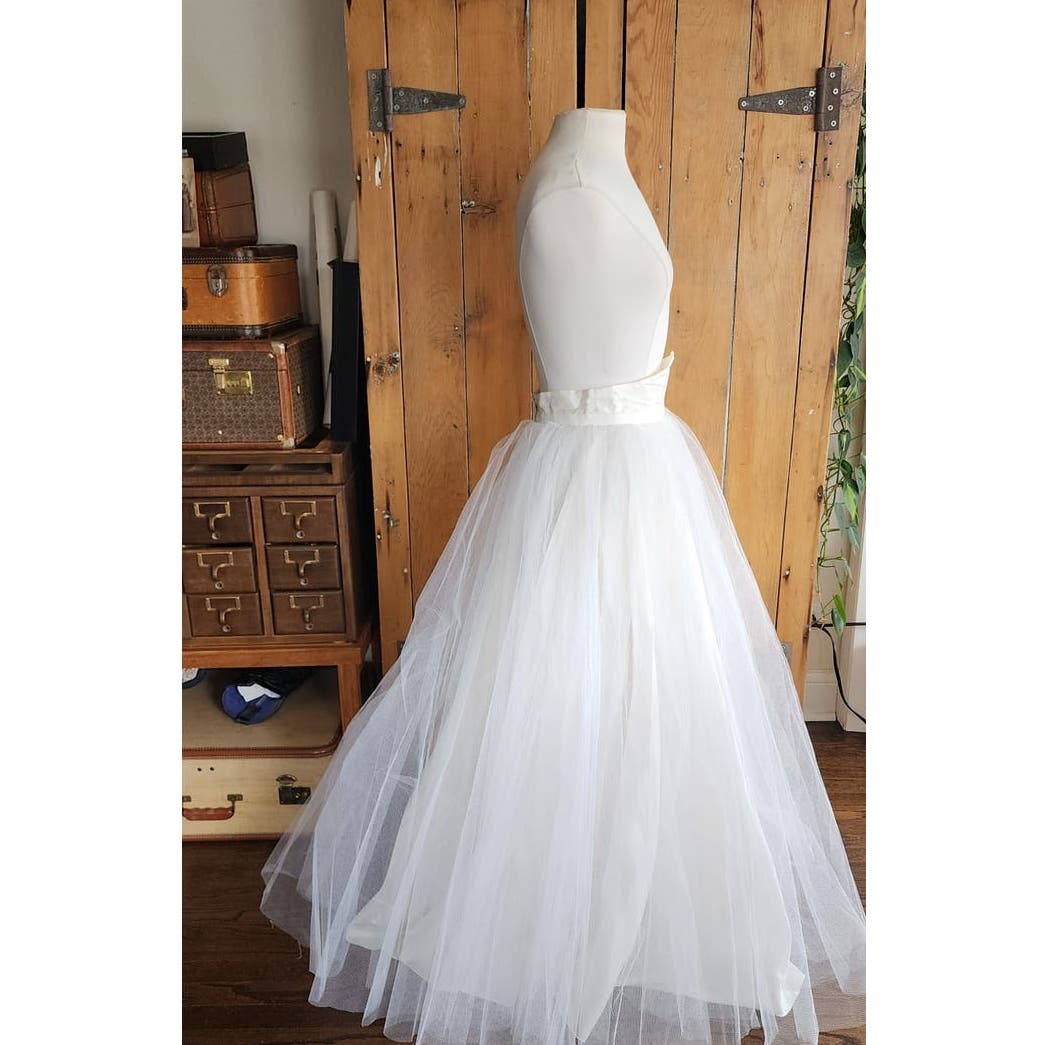 Vintage 50s White Tulle Petticoat Skirt High Waisted Bridal Wedding