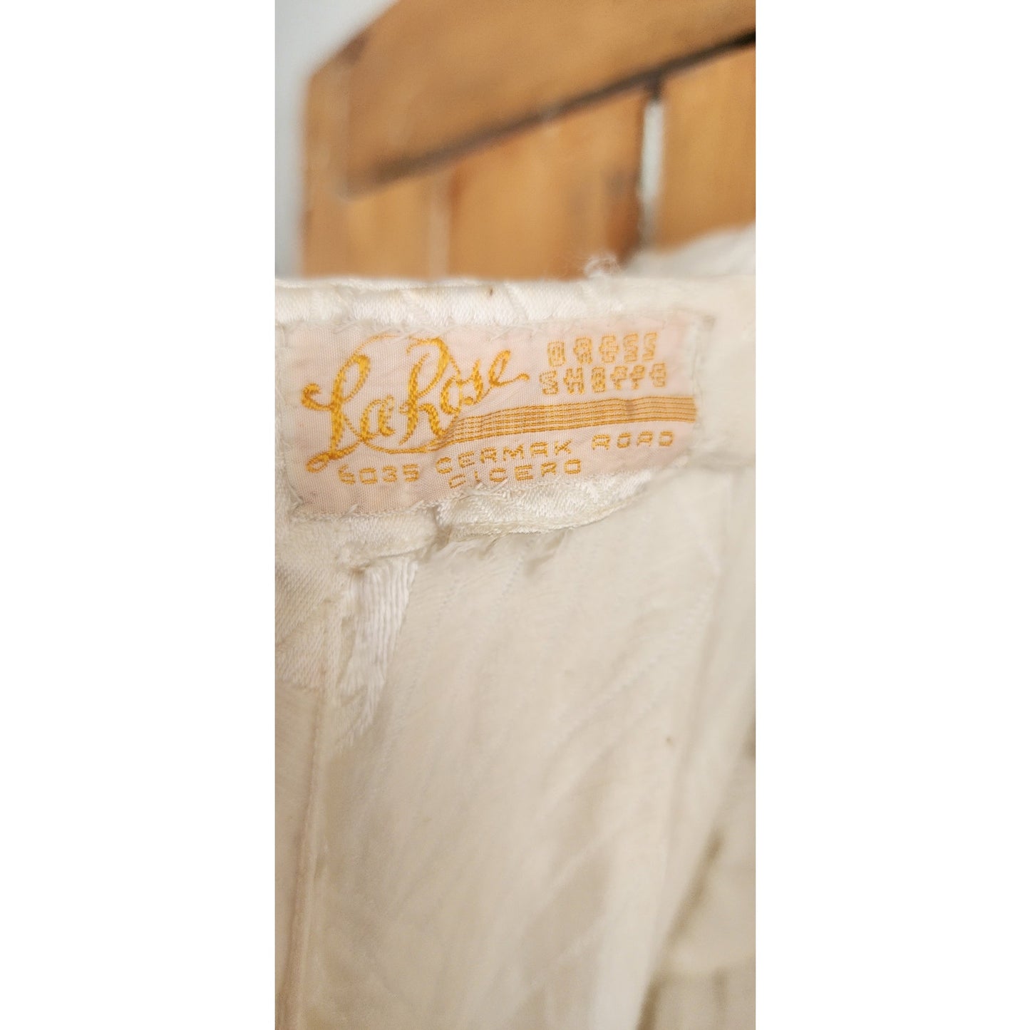 Vintage 1940s Wedding Dress Ivory Damask Long Sleeves by LaRose / Small
