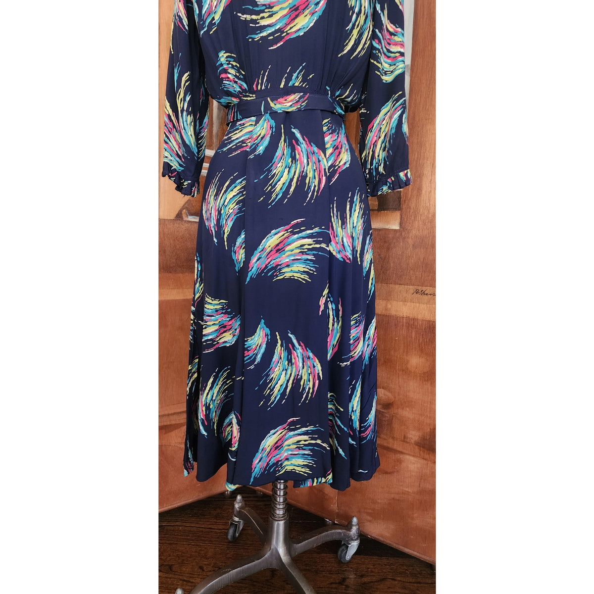 Vintage 1940s Dress Blue Rayon Novelty Print Midi Button Down Belted Shirtdress