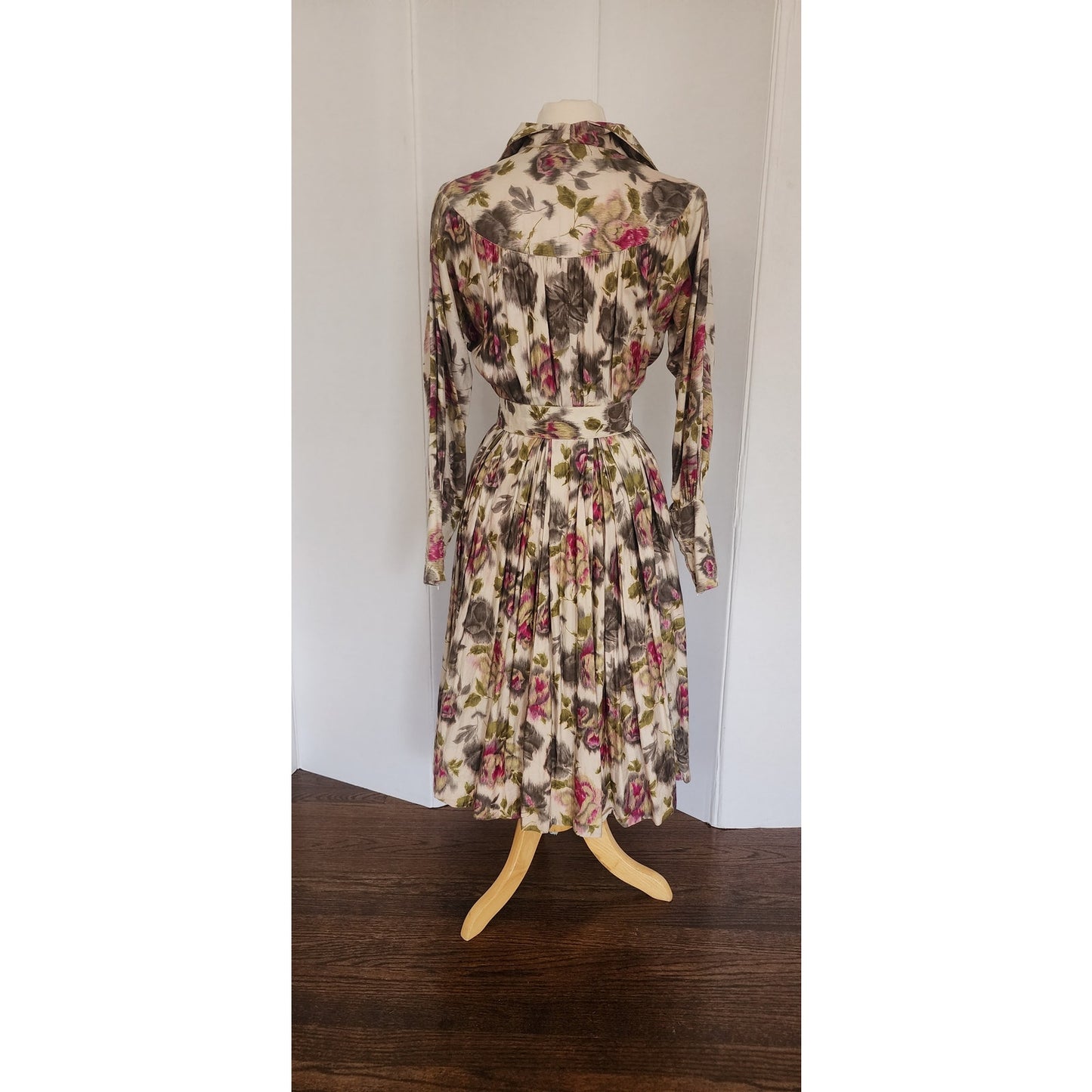 Vintage 1950s Floral Print Dress Belted Button Down Silk Shirtdress Olga / XS