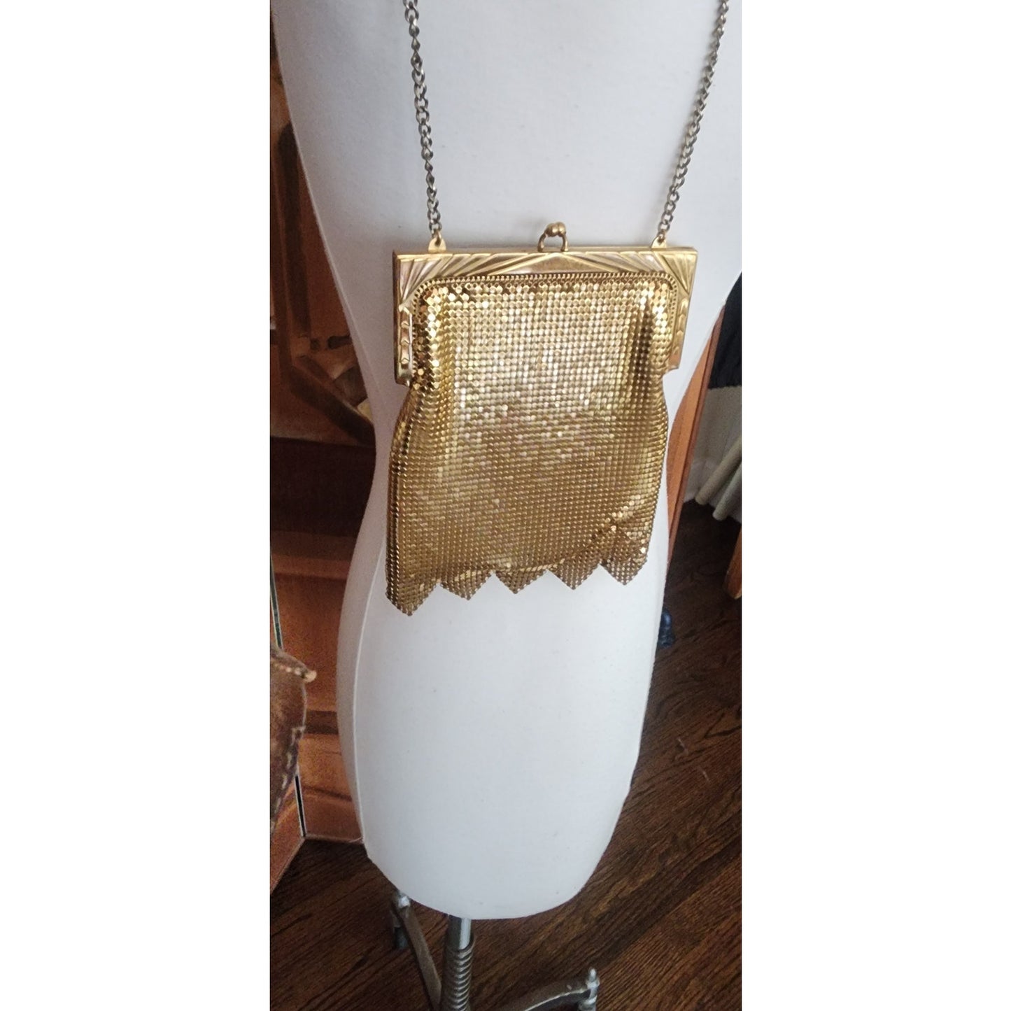 Vintage 50s Whiting & Davis Gold Mesh Bag Dressy Evening Purse Scallop Hem Art Deco Frame