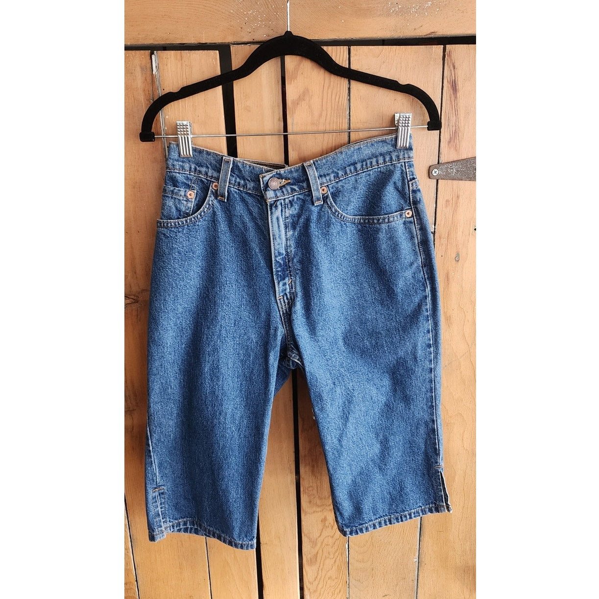 Vintage 90s Levis Long Denim Shorts / 9S