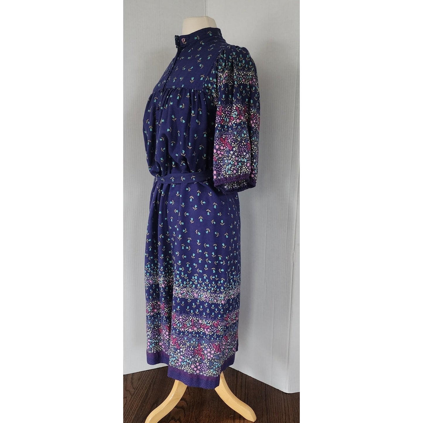 Vintage 70s Floral Print Dress Dark Blue Robbie Bee Neiman Marcus Prairiecore Farmcore Cottagecore Boho Hippie