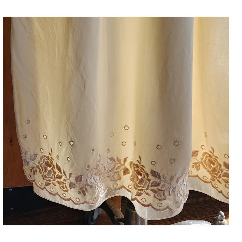 Vintage 70s Oscar de la Renta Cream Silk Skirt Eyelet Lace