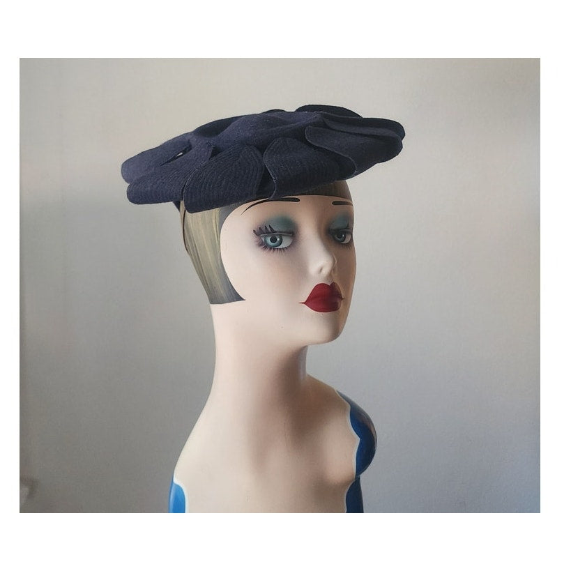 Vintage 1930s Tilt Hat Austelle Navy Blue Structured Saucer Modernist Sculpted