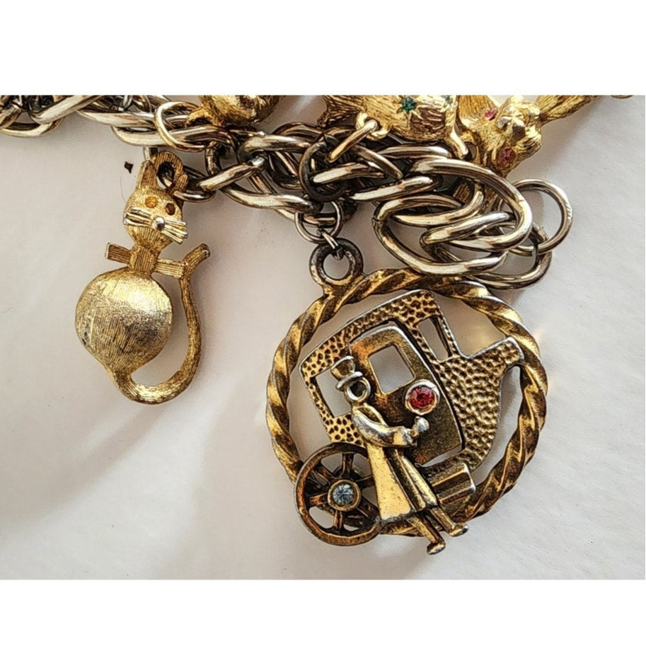Vintage 50s 60s Gold Charm Bracelet Travel & Hobbies Novelty