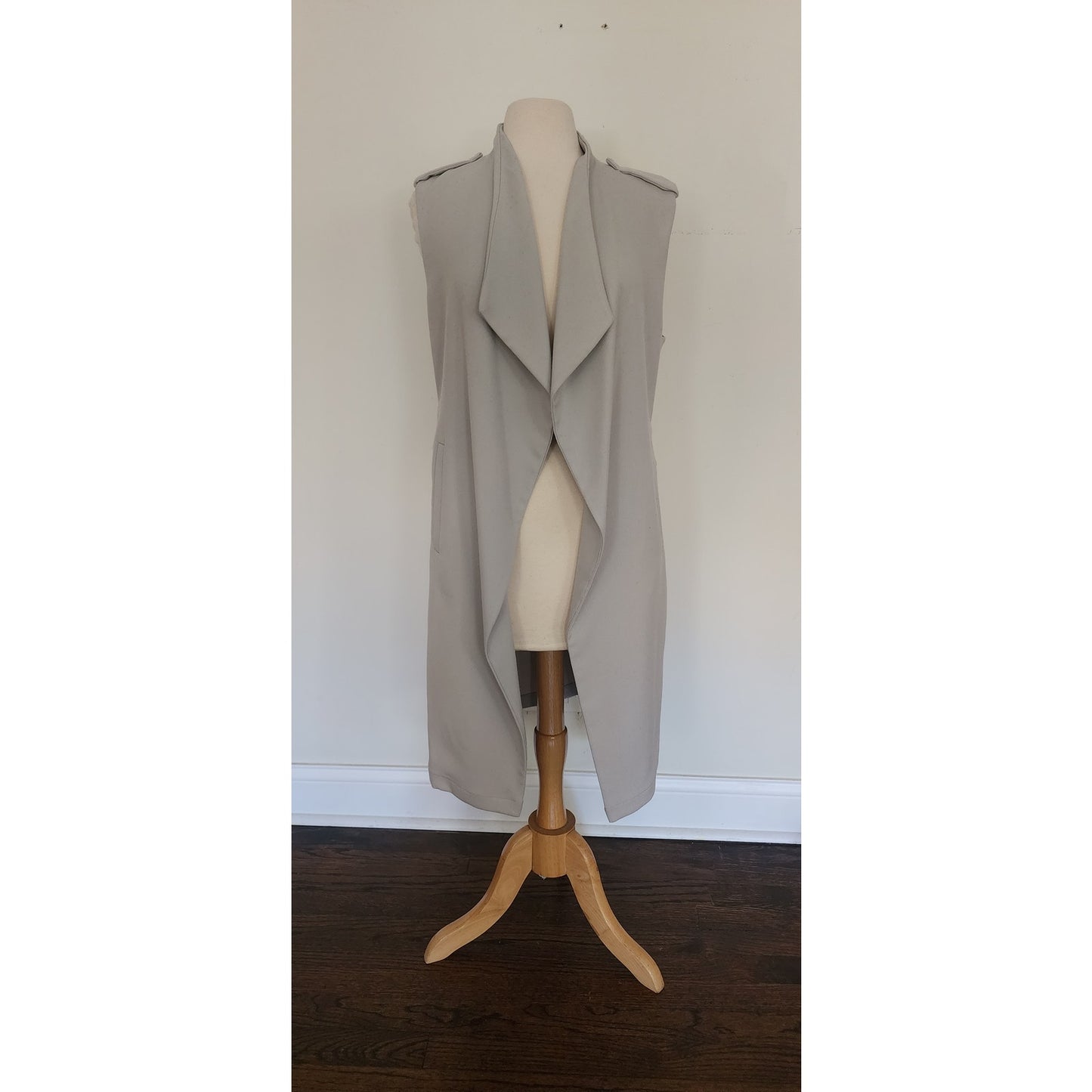 SOIA & KYO Harlin Pebble Vest / Gray Duster New With Tags / M