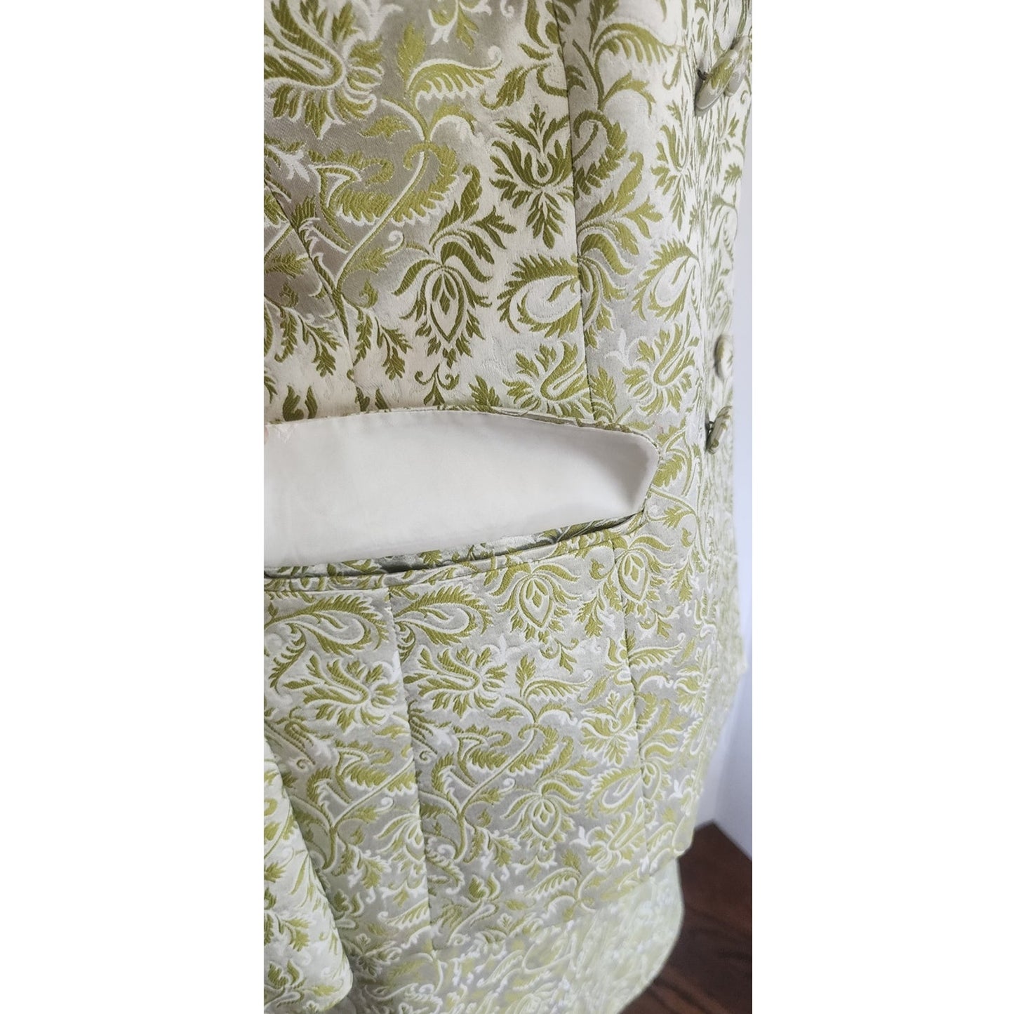 Vintage 1980s ESCADA COUTURE Skirt Suit Green Cream Silk Jacquard Leafy Print / L