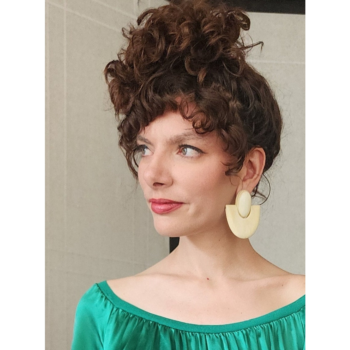 80s Bone Earrings Cream Oversized Geometric Clips