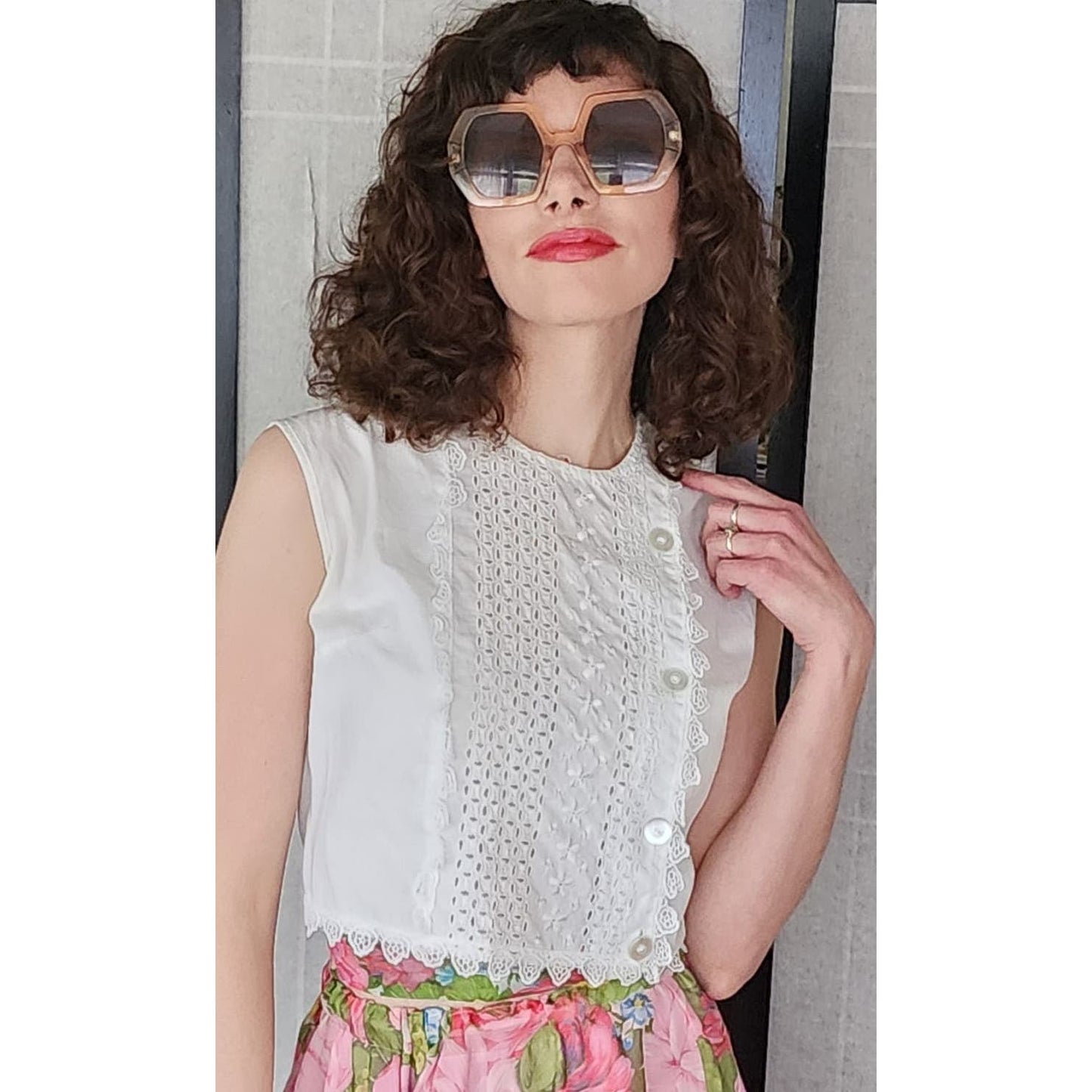 Vintage 50s White Cotton Blouse Eyelet Lace Cropped