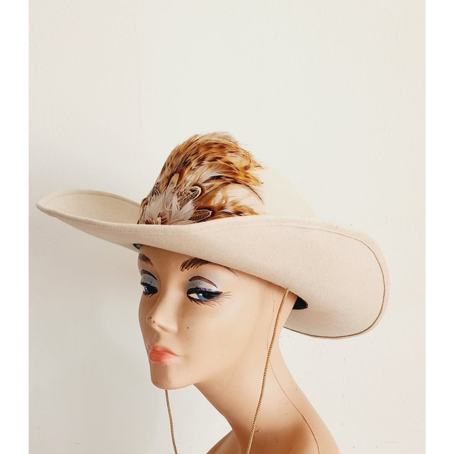 Vintage Beige Cowboy Hat w/Feather by Rockmount Wind River 1850 Size 7 1/4 Mens Unisex