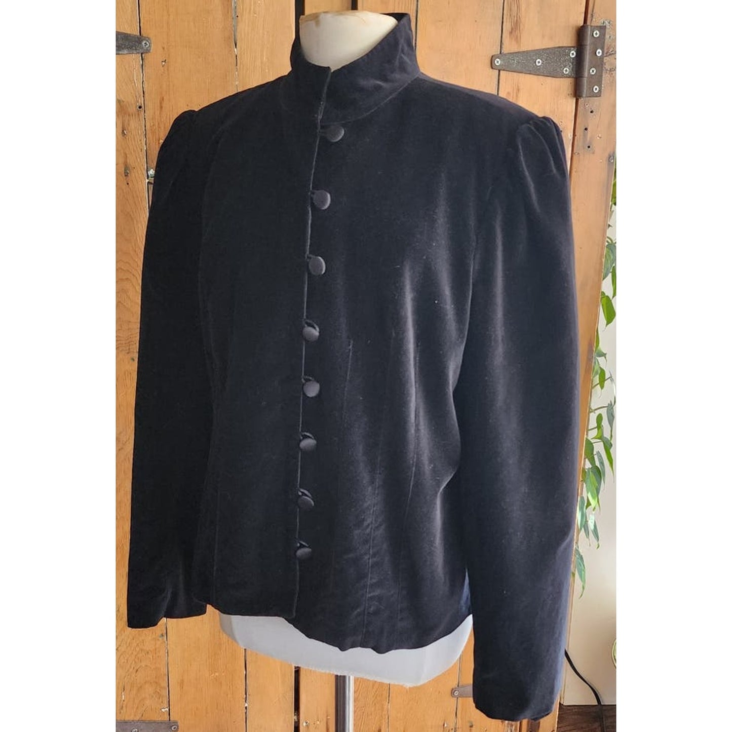 Vintage 80s Black Velvet Jacket Blazer Boutique Europa