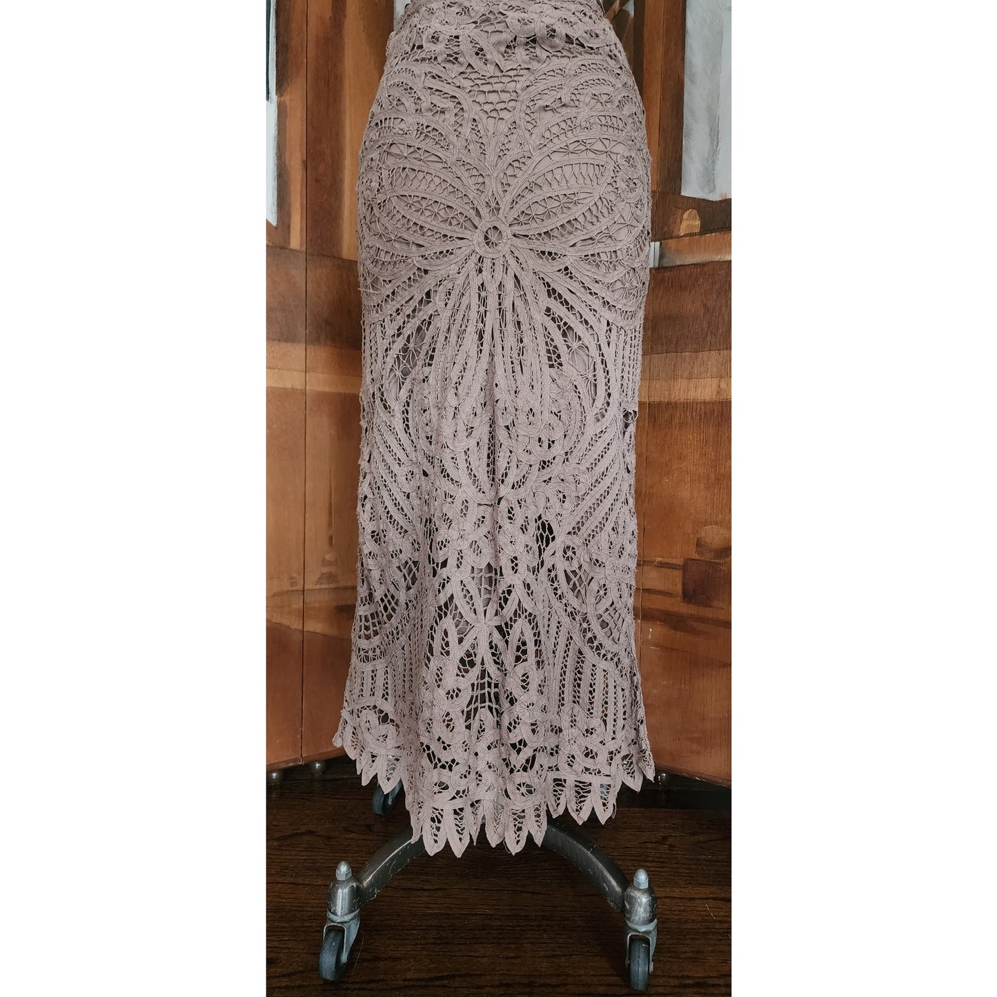Vintage Y2K Beige Lace Maxi Skirt Boho Chine Collection / S