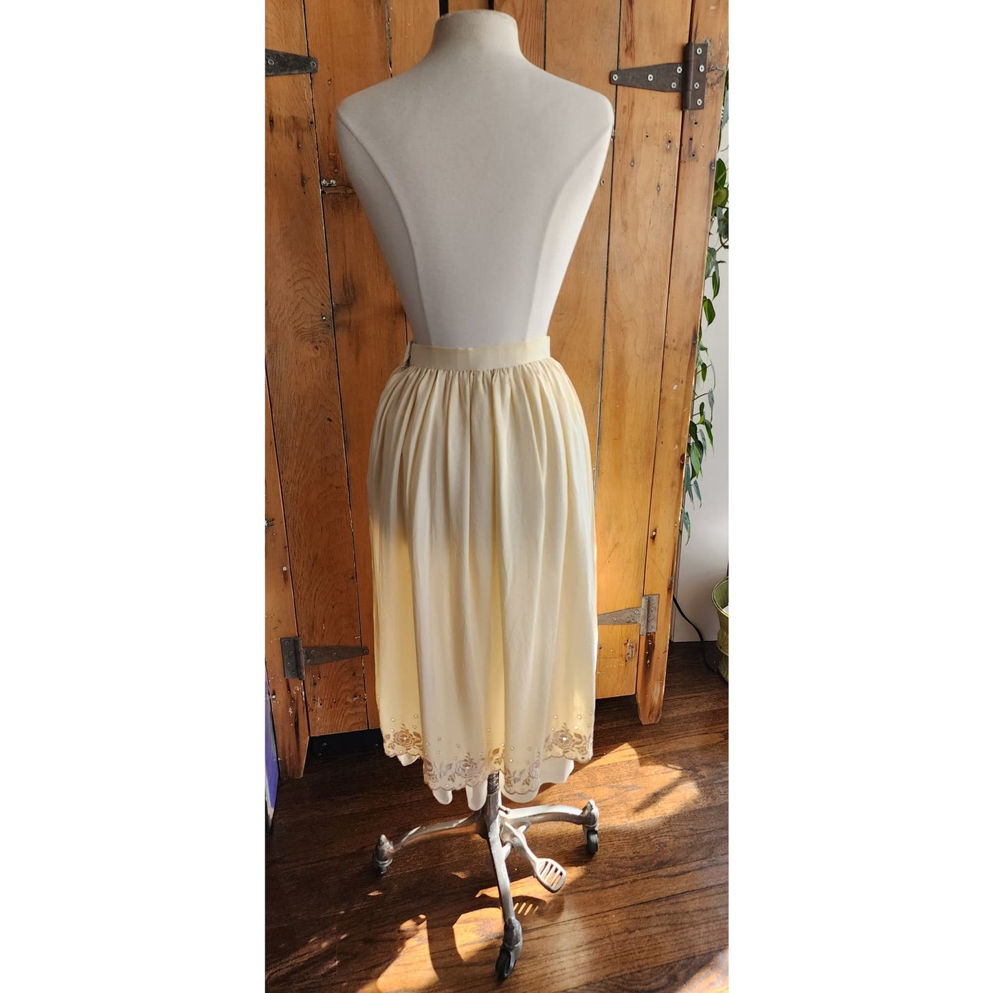 Vintage 70s Oscar de la Renta Cream Silk Skirt Eyelet Lace