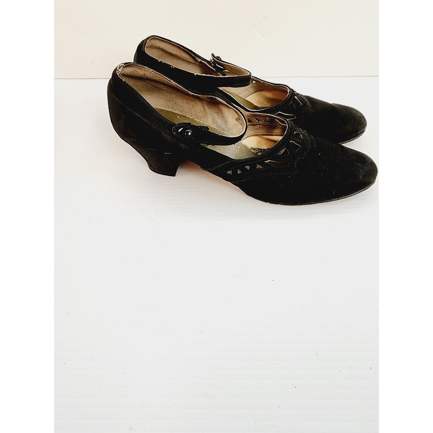 Vintage 20s Shoes Black Satin Mary Janes Size 6 AS IS