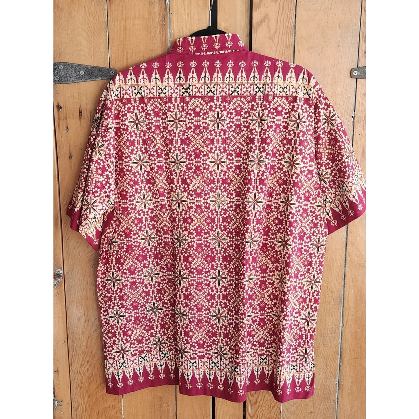 Vintage Mens 60s Tiki Print Shirt Winotosastro Red Batik Hawaiian Style / L