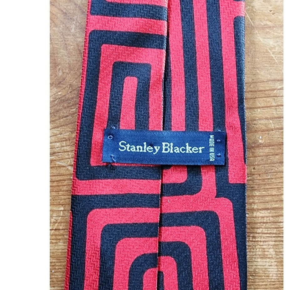 Vintage 60s Mens Necktie Wide Labyrinth Print Red Black