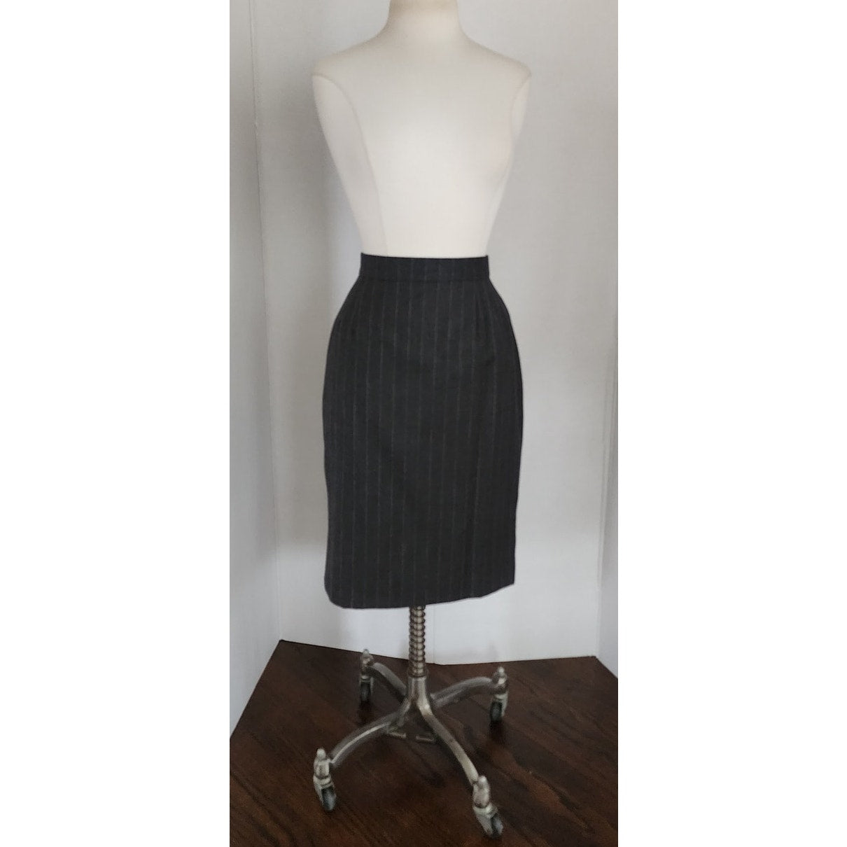 Vintage 90s Louis Feraud Pinstriped Skirt Gray Wool / M