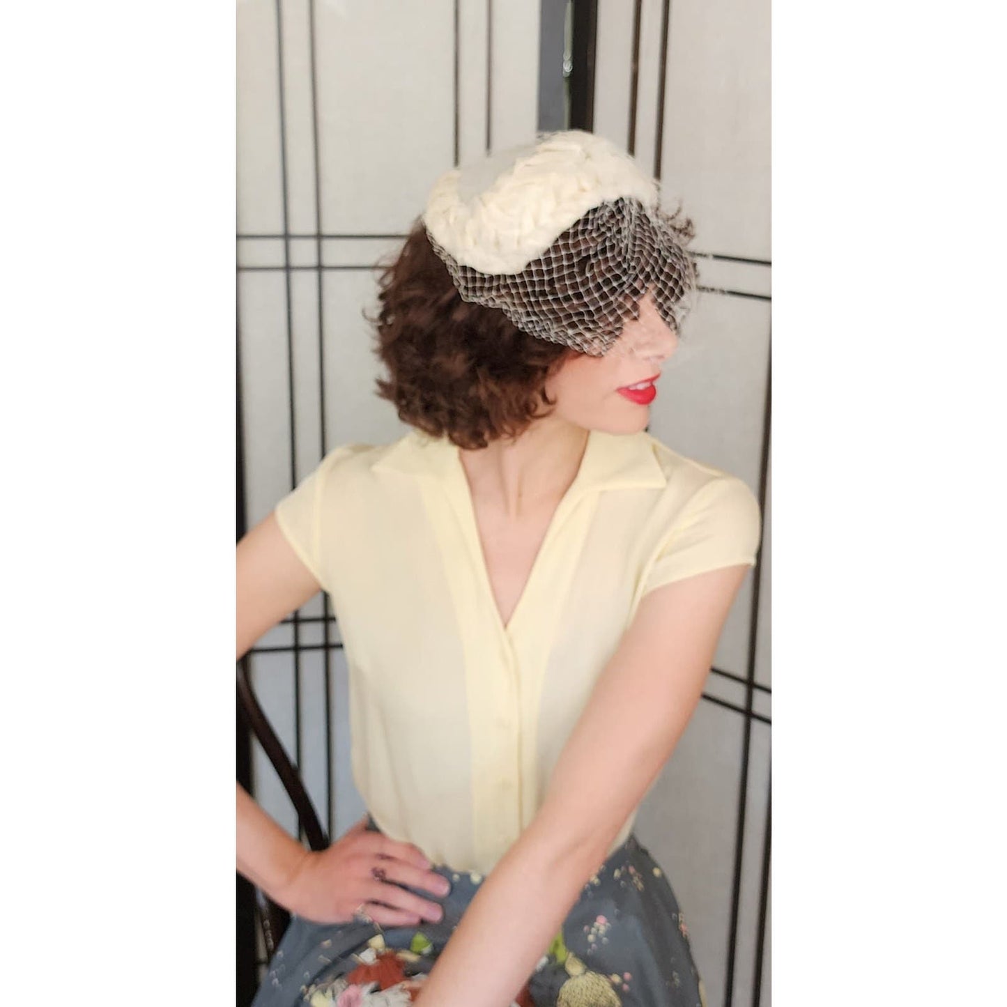 Vintage 50s Ivory Close Hat w/Ruched Ribbon & Netting
