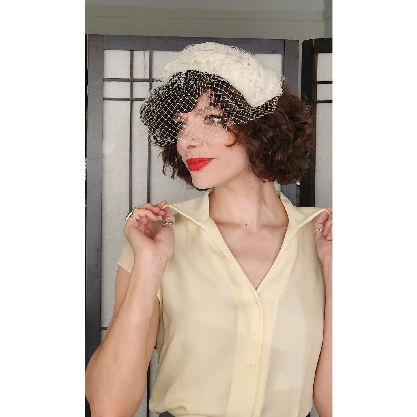 Vintage 50s Ivory Close Hat w/Ruched Ribbon & Netting