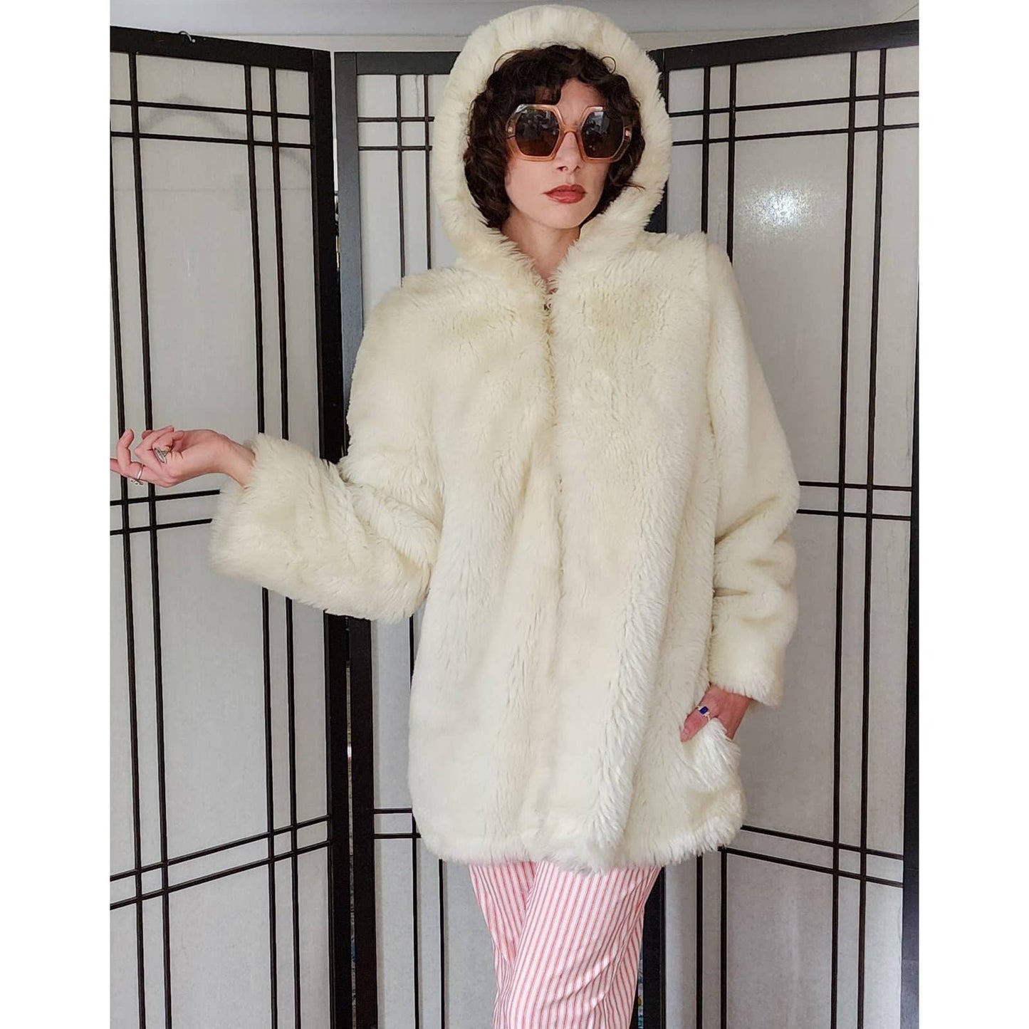 Vintage 70s Faux Fur Jacket Shaggy White Stag Hooded