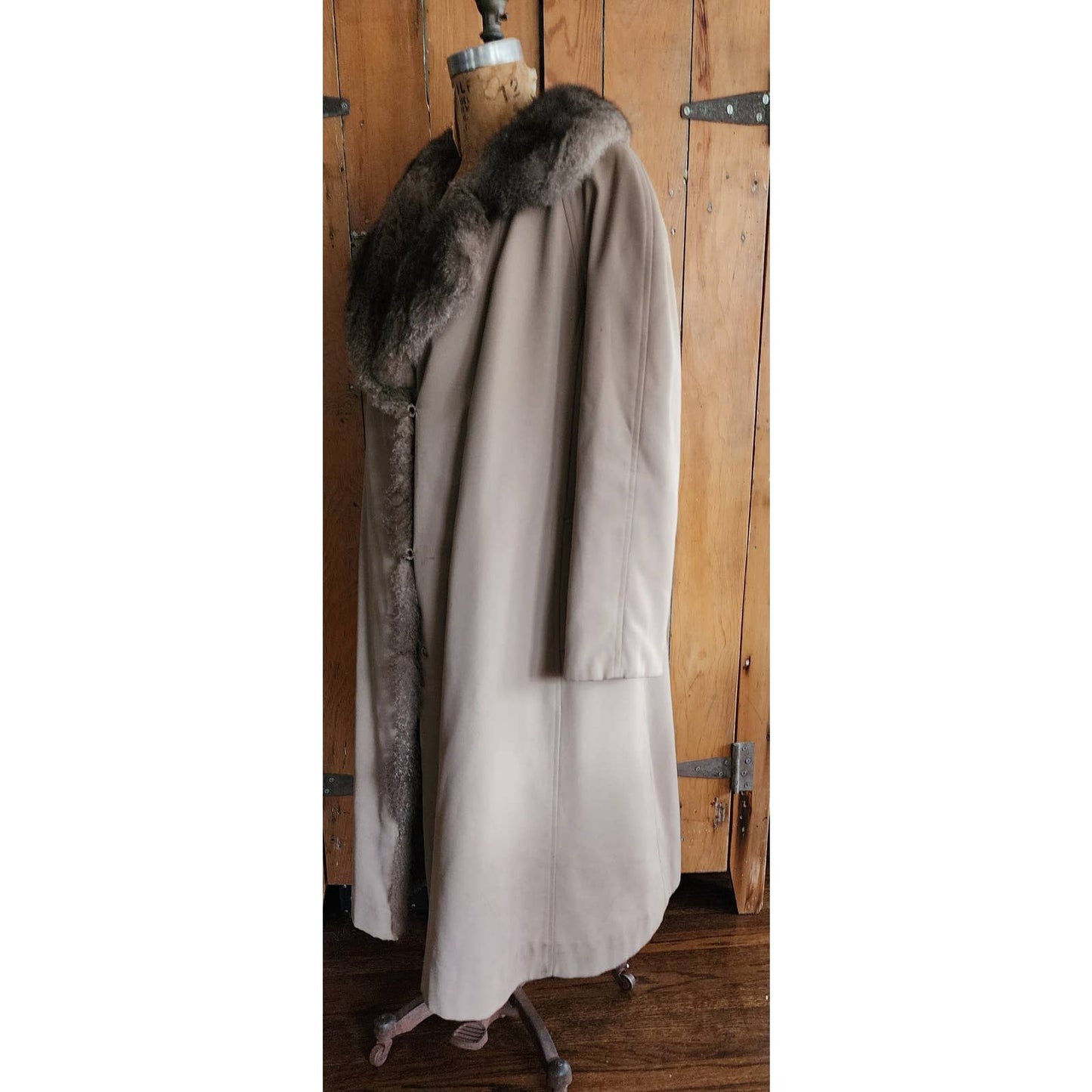 Vintage 70s Possum Fur Coat Reversible Beige