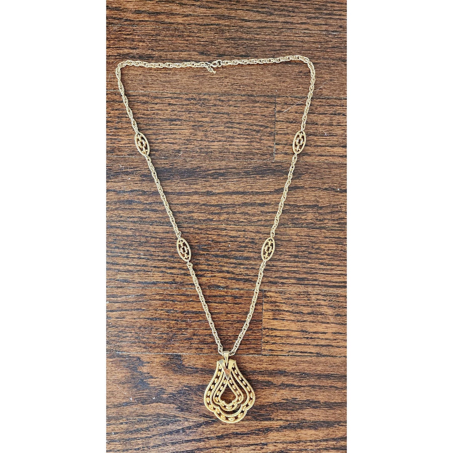 60s Trifari Pendant Necklace Gold Baroque Style