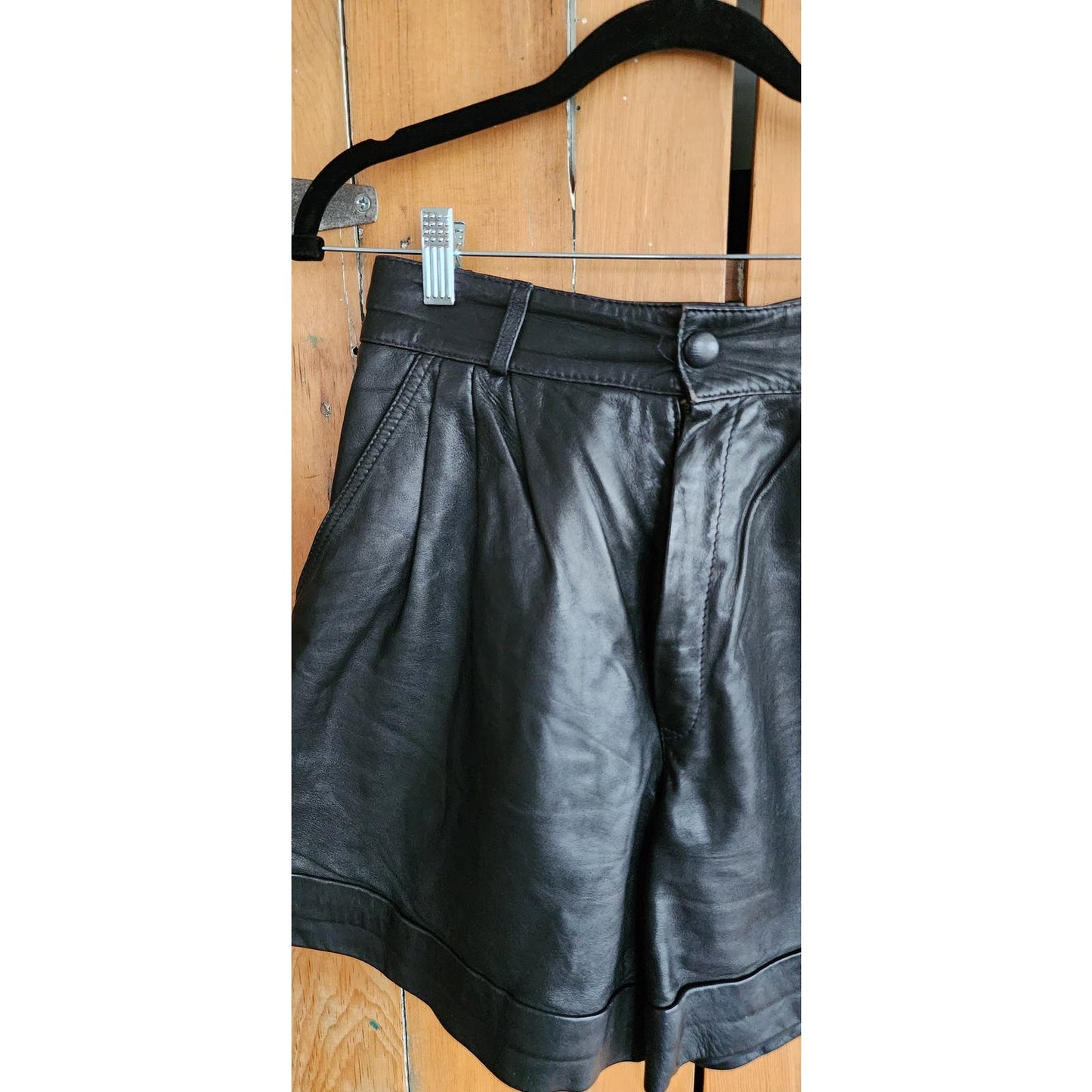 Vintage 80s Black Leather Shorts Ideal Vetement 42