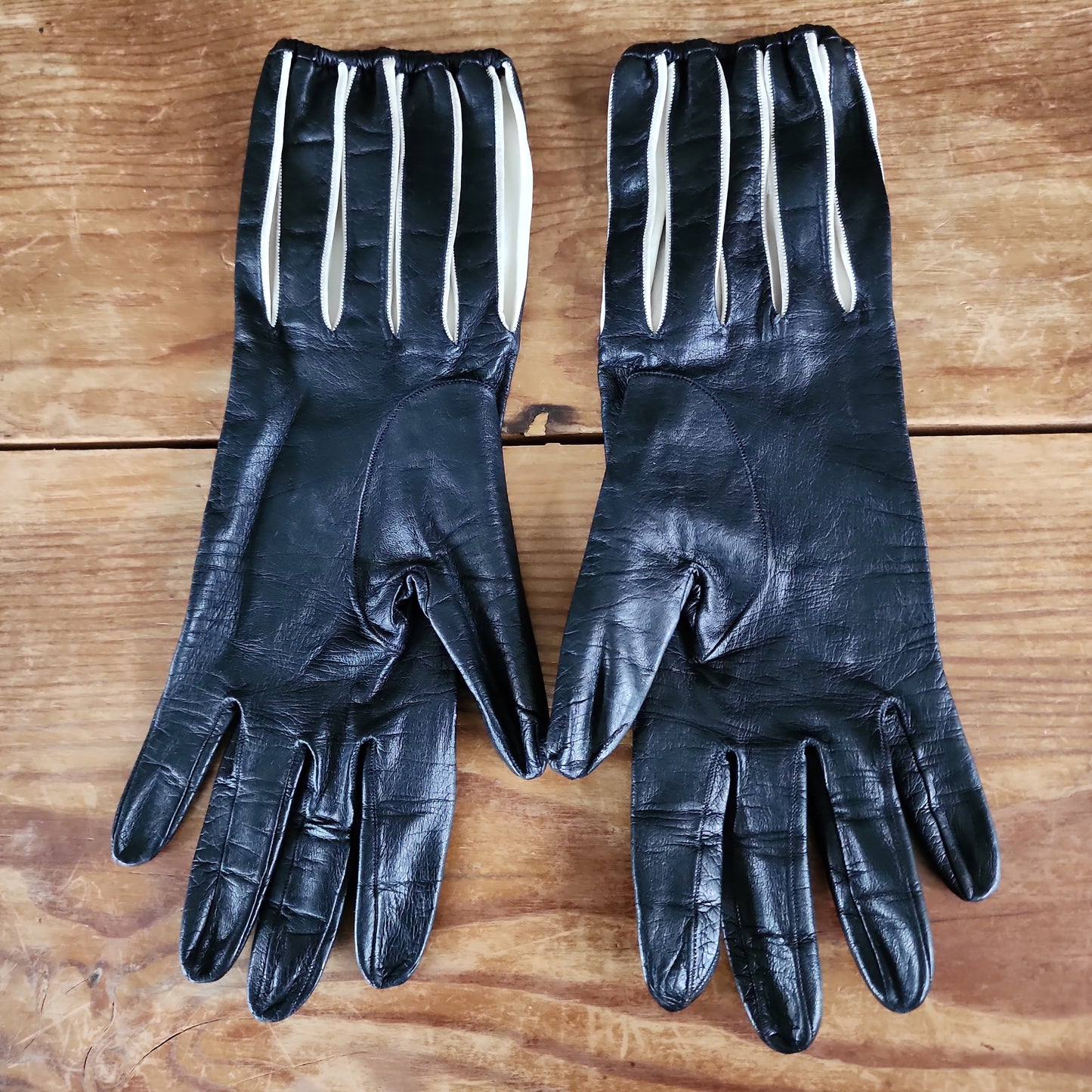1940s Black Leather Gloves with Cut Outs for Balloon Wrist Jester Style